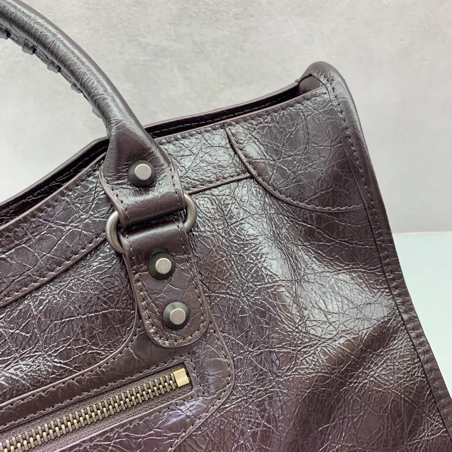 Классические Сумки Женские Balenciaga 18136154
