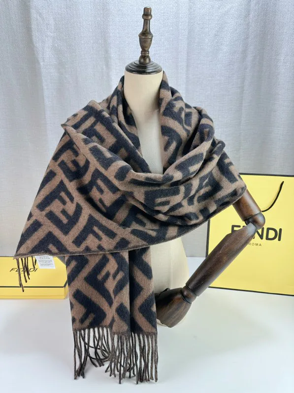 Шарфы Fendi 1303596
