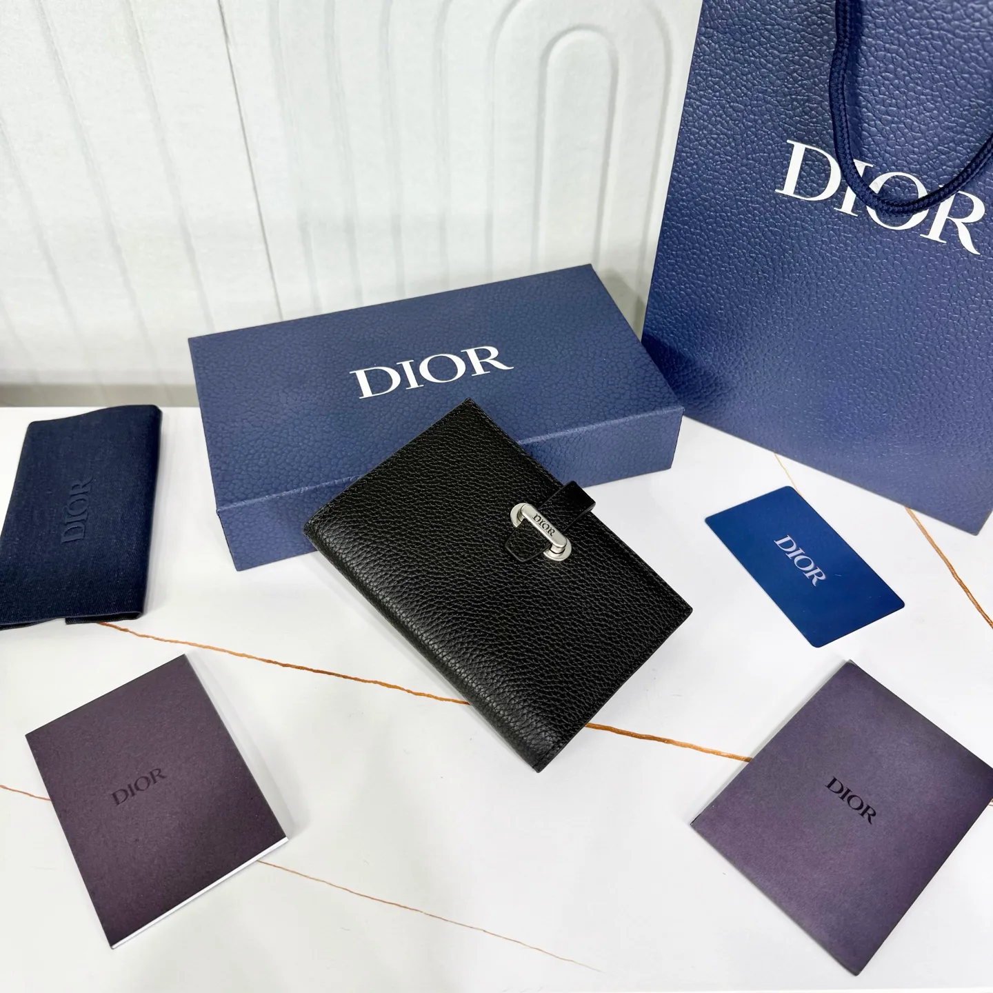 Обложки На Паспорт Christian Dior 1790421
