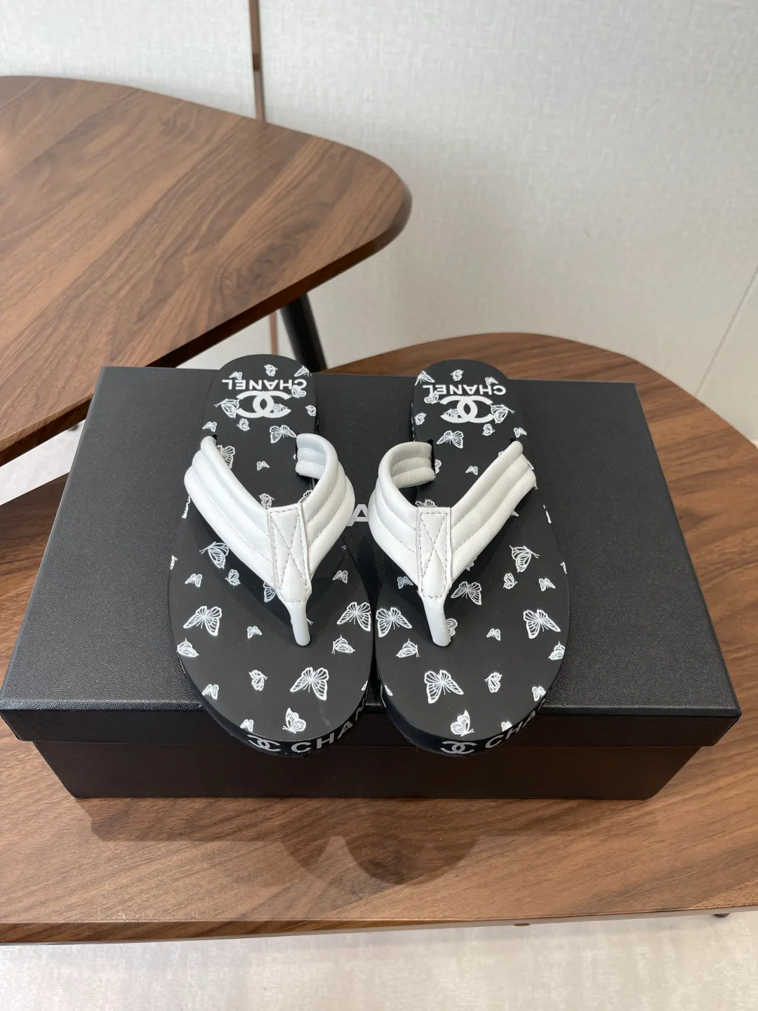 Шлепанцы Женские Chanel 11350604