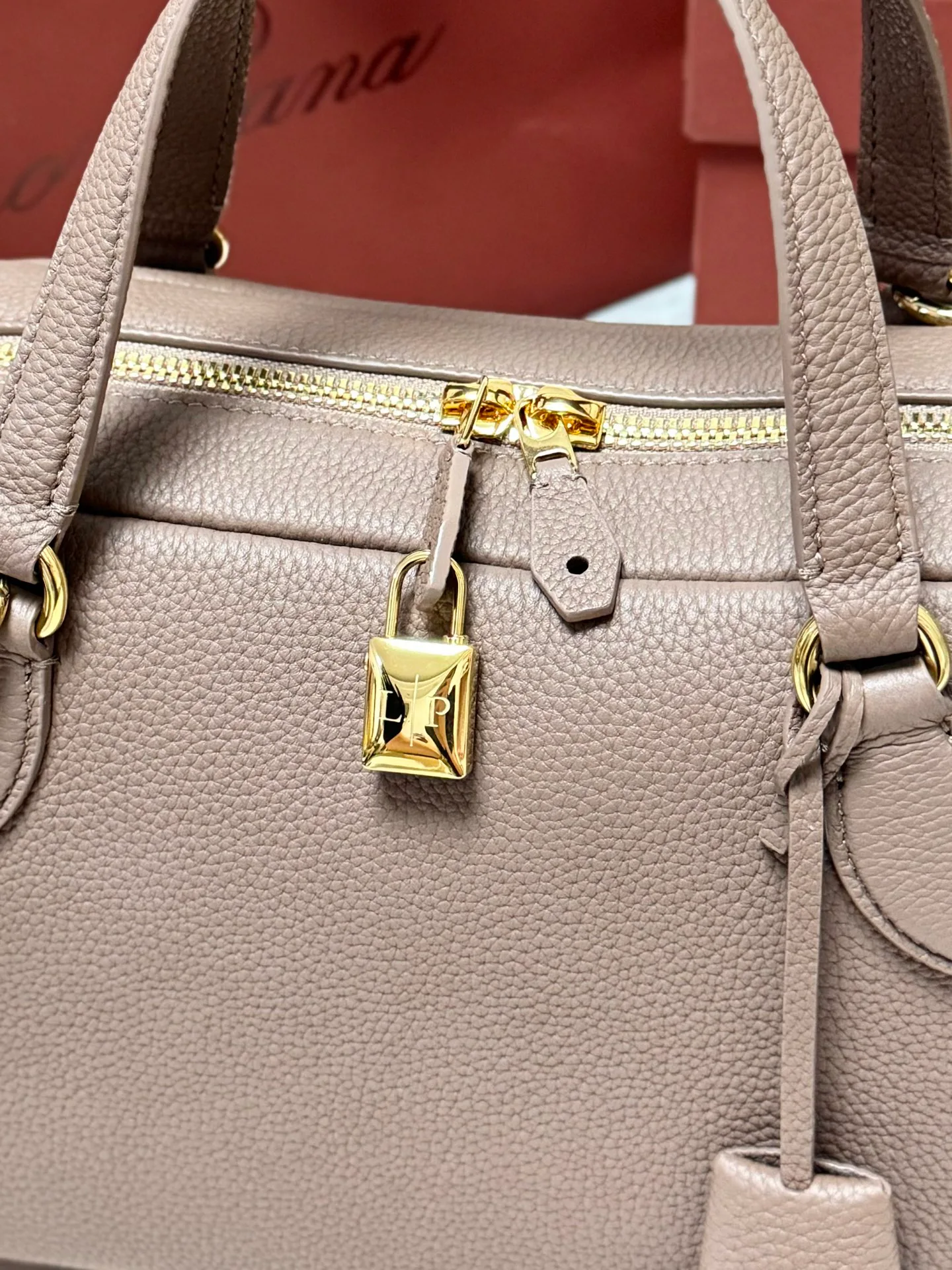 Классические Сумки Женские Loro Piana 11472678