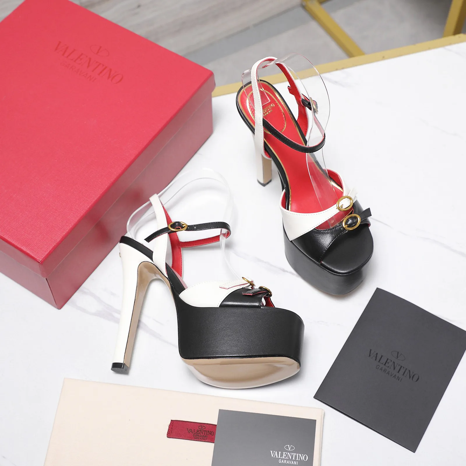 Босоножки Женские Valentino 13542418