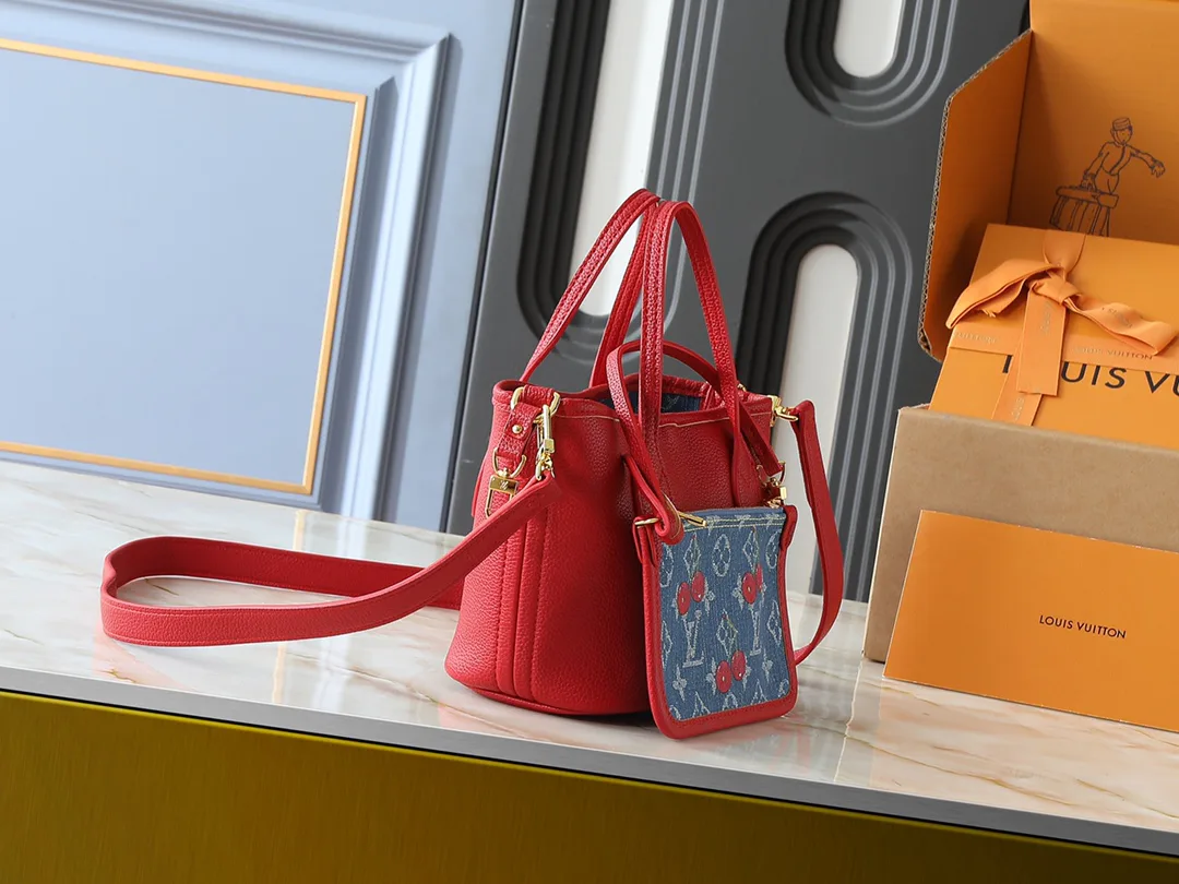 Сумки На Ремне Женские Louis Vuitton 71264