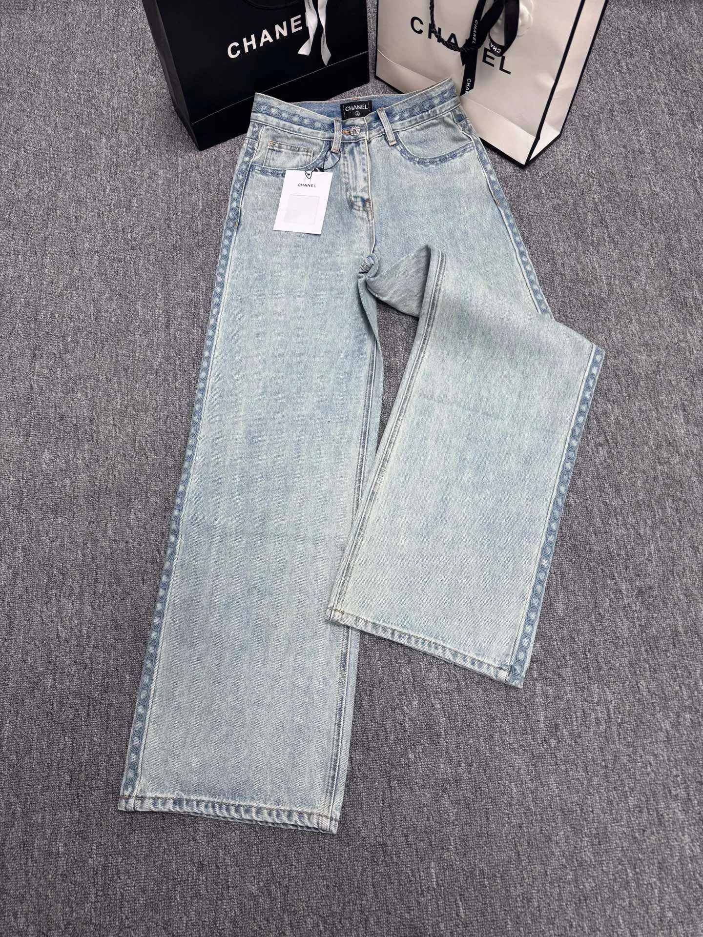 Джинсы Женские Chanel 16897518