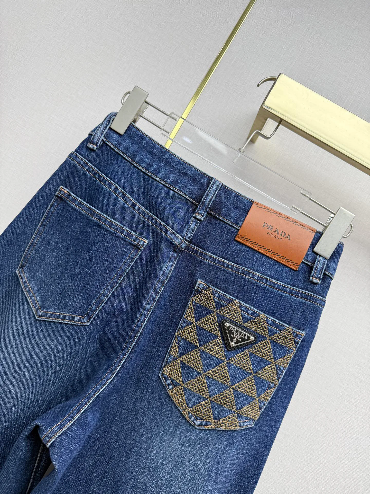 Джинсы Женские Prada 19439965