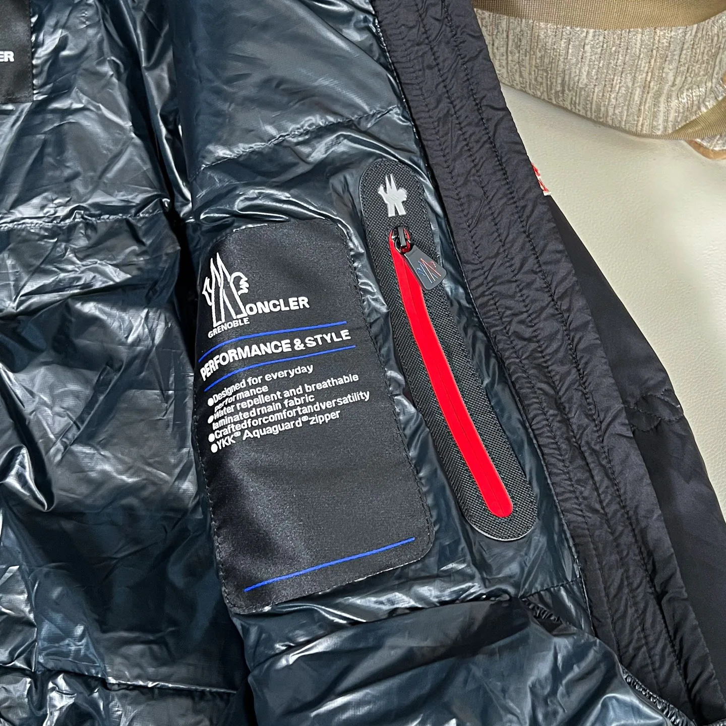 Куртки И Пуховики Женские Moncler 18728954