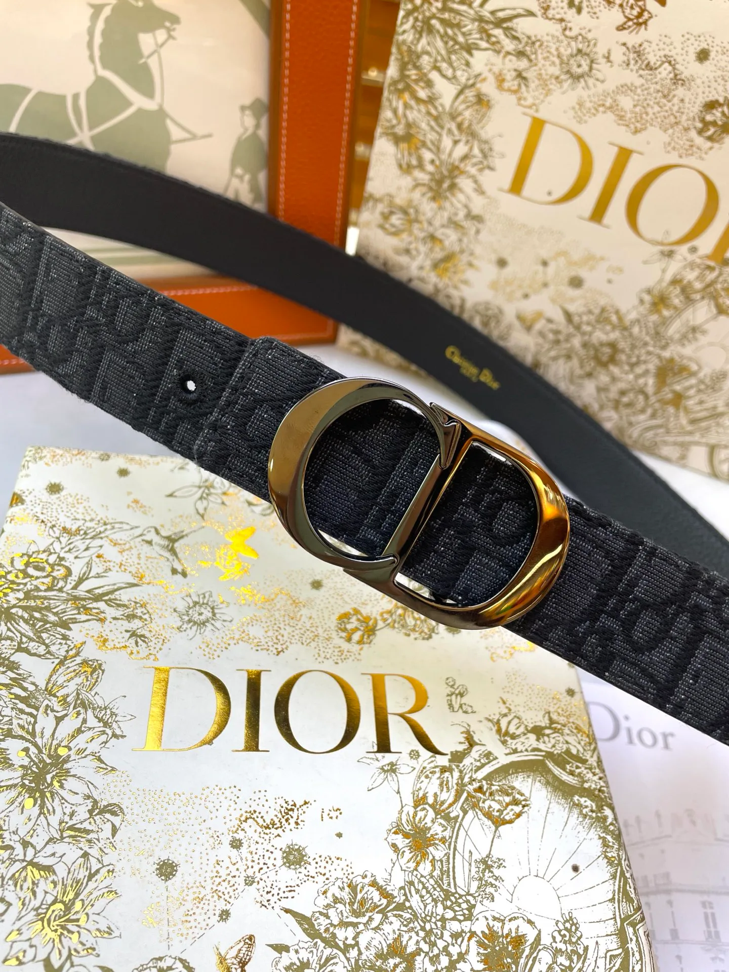 Ремни Christian Dior 11679567