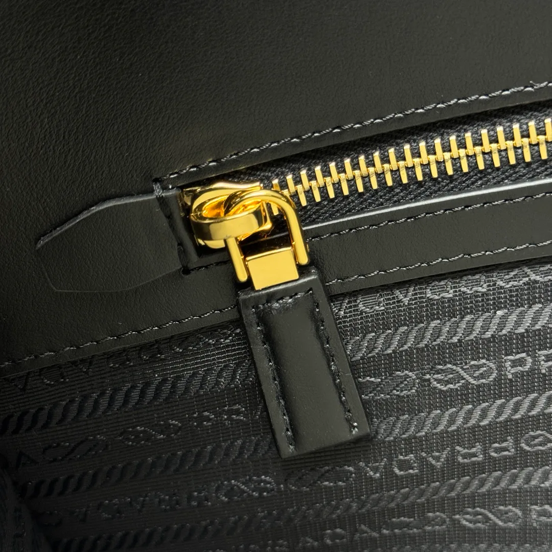 Сумки На Ремне Женские Prada 118535