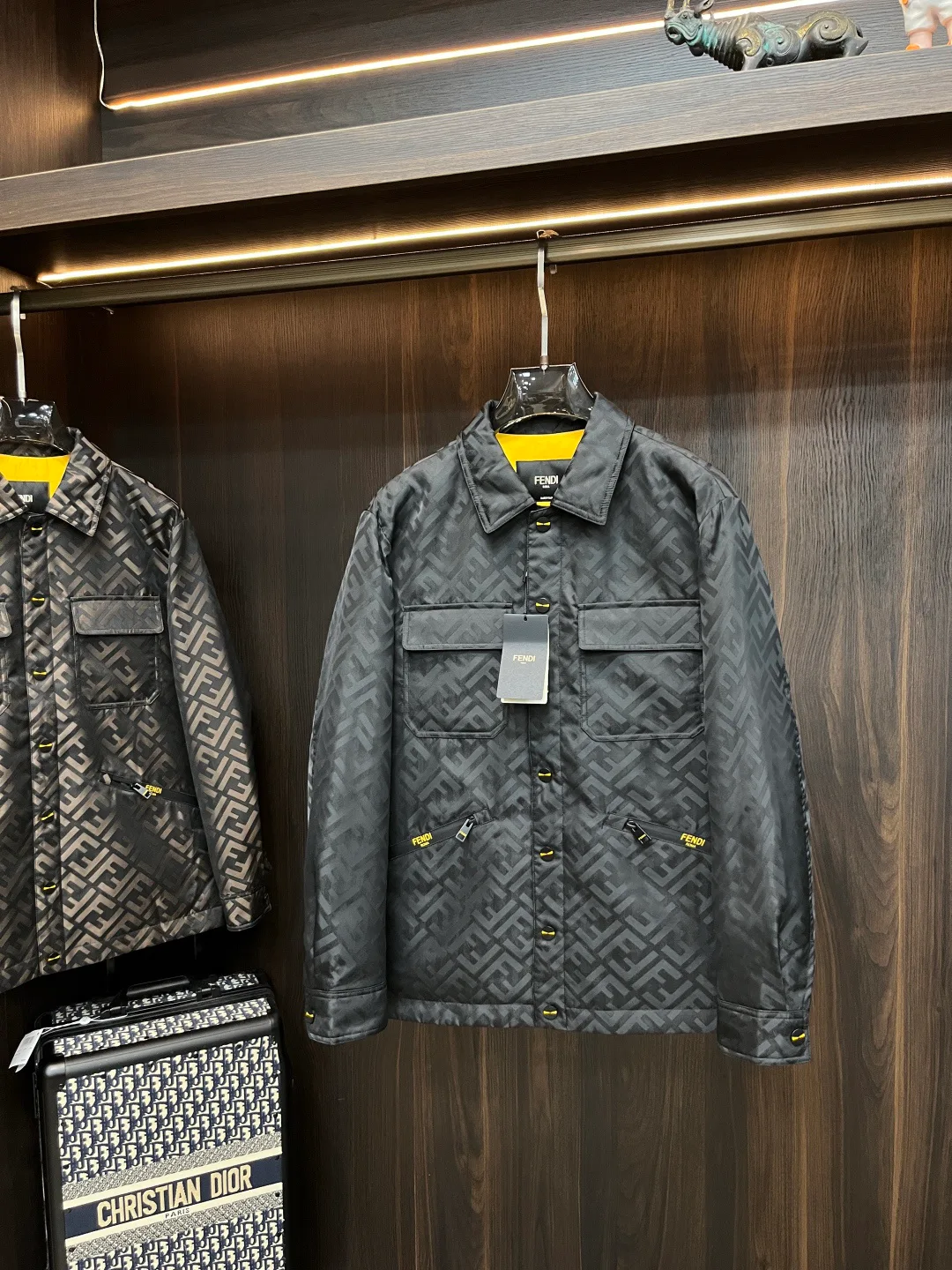 Куртки И Пуховики Мужские Fendi 493001