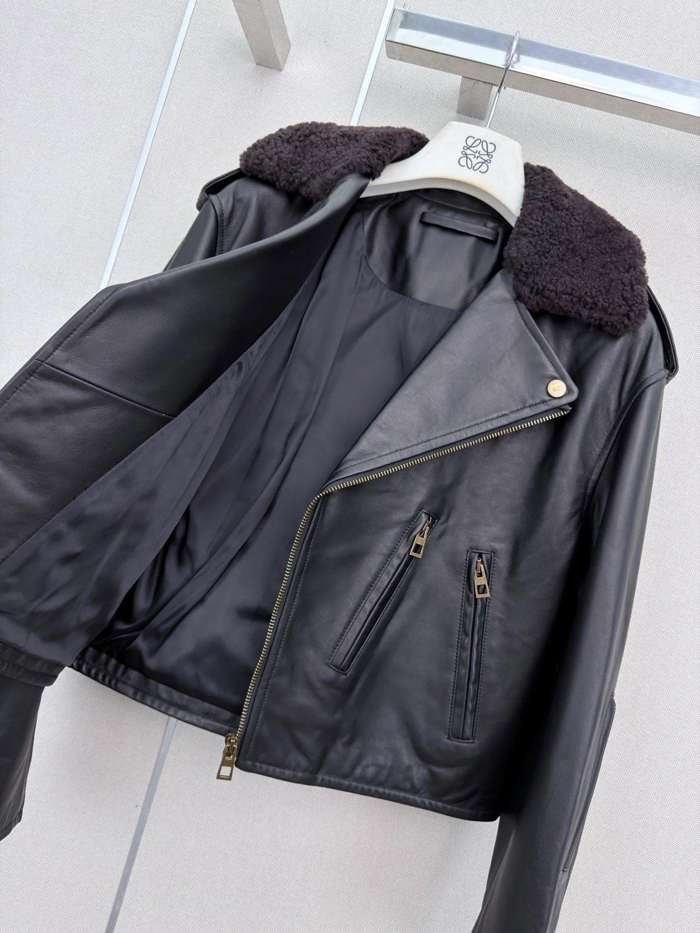Кожаные Куртки И Дублёнки Женские Loewe 18455196