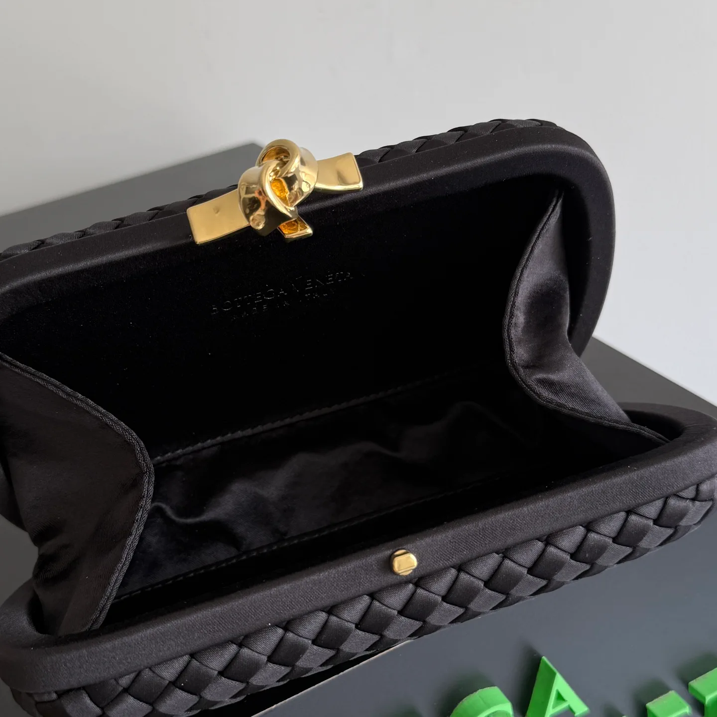 Клатчи Женские Bottega Veneta 18893658