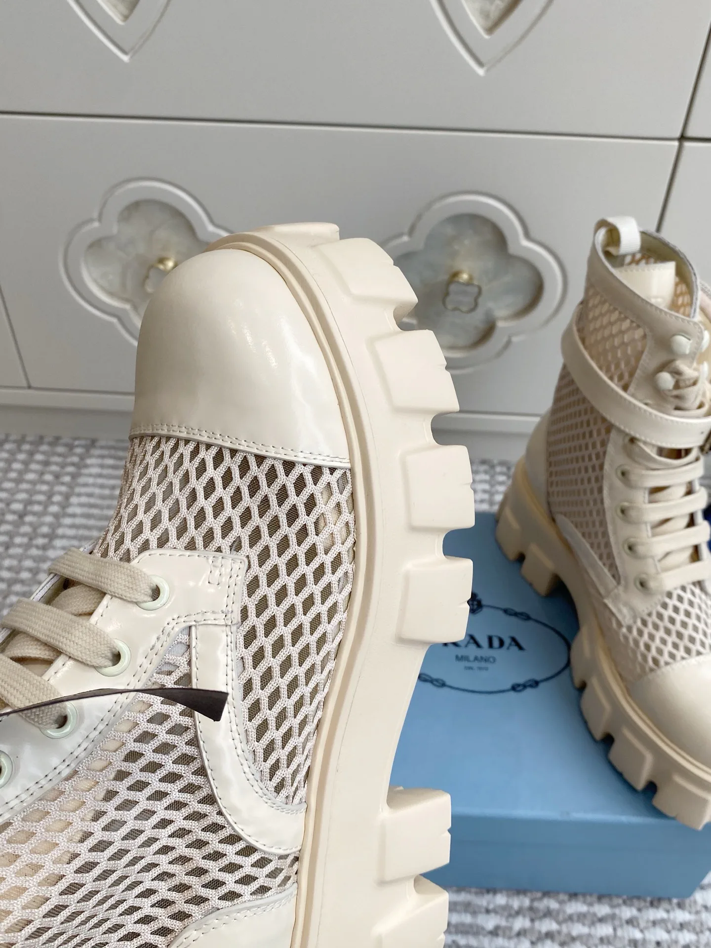 Ботинки Женские Prada 13268624