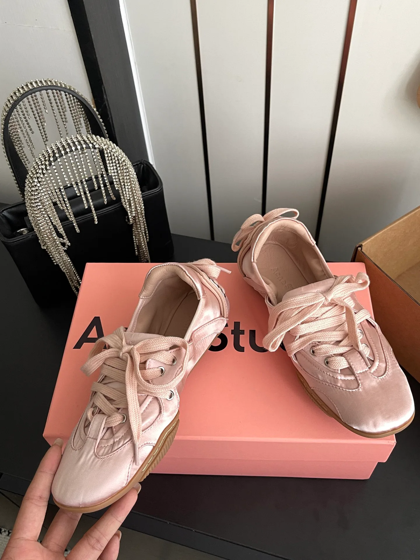 Кроссовки Женские Acne Studios 17554371