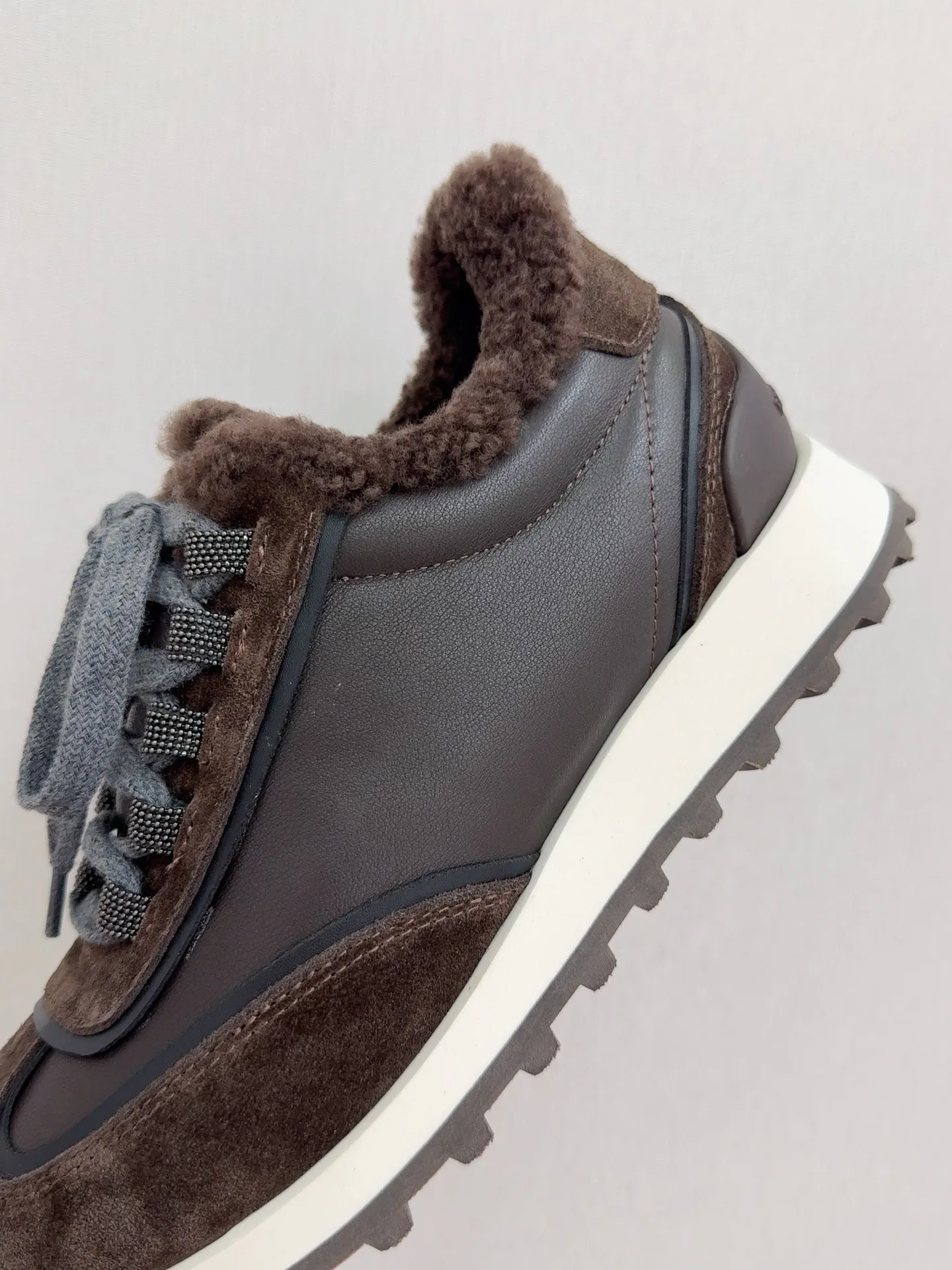 Кроссовки Женские Brunello Cucinelli 19299311