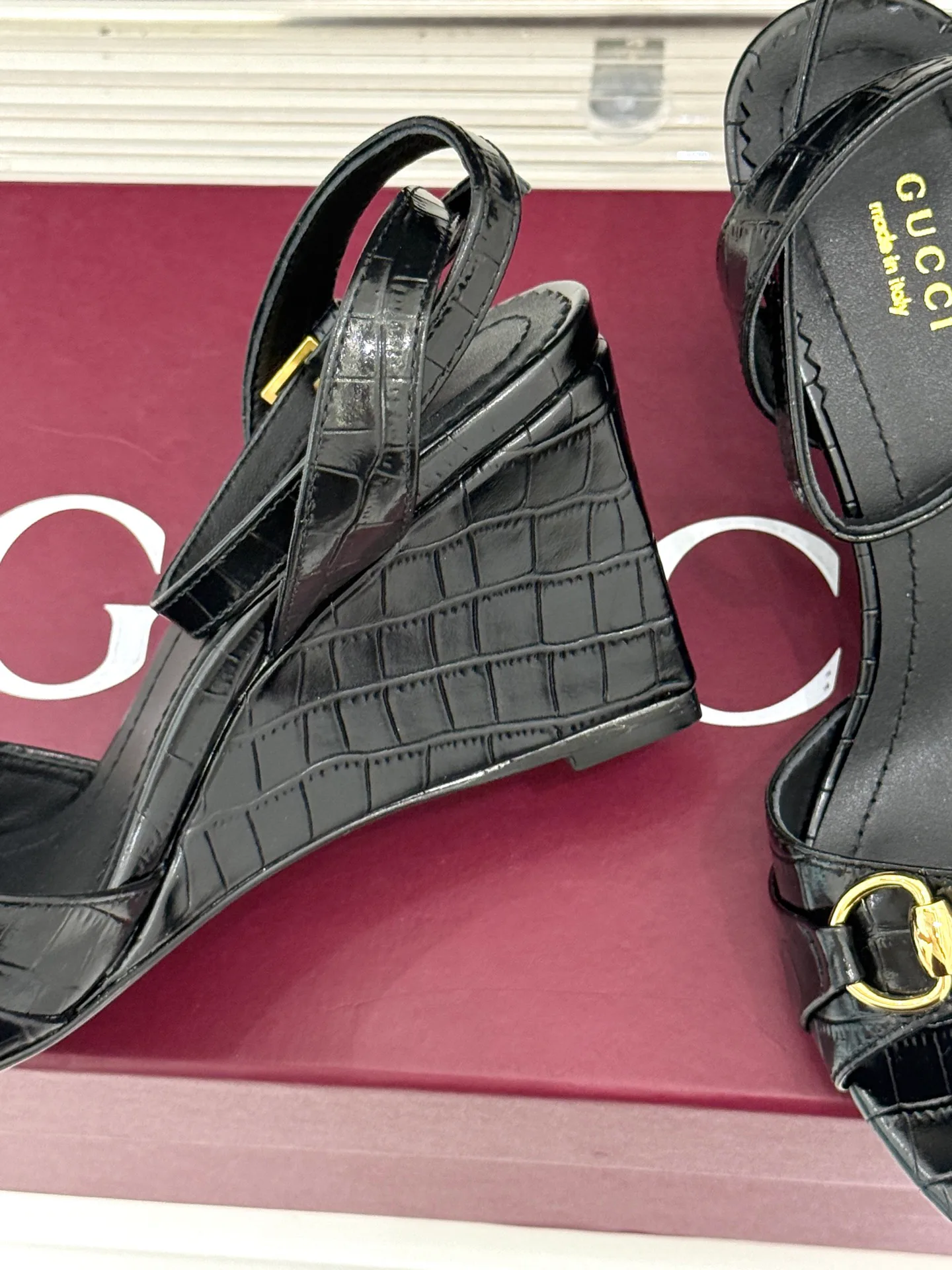 Босоножки Женские Gucci 18034507