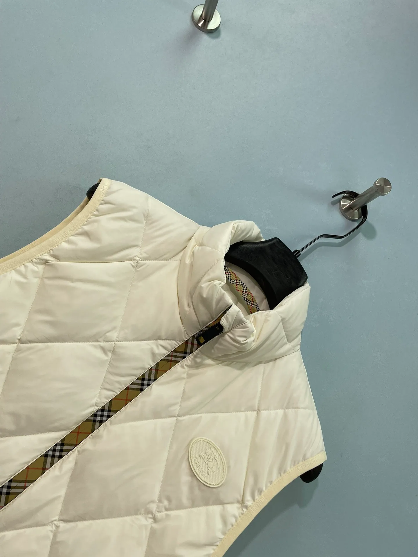 Жилеты Женские Burberry 18612407