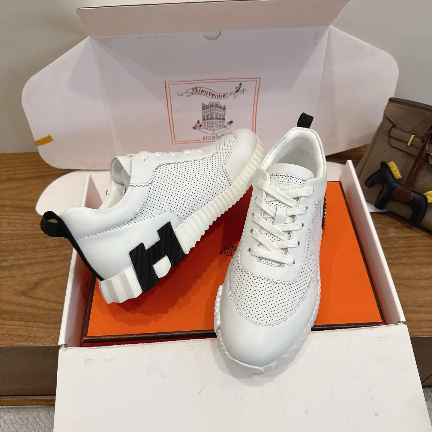 Кроссовки Женские Hermes 11336540