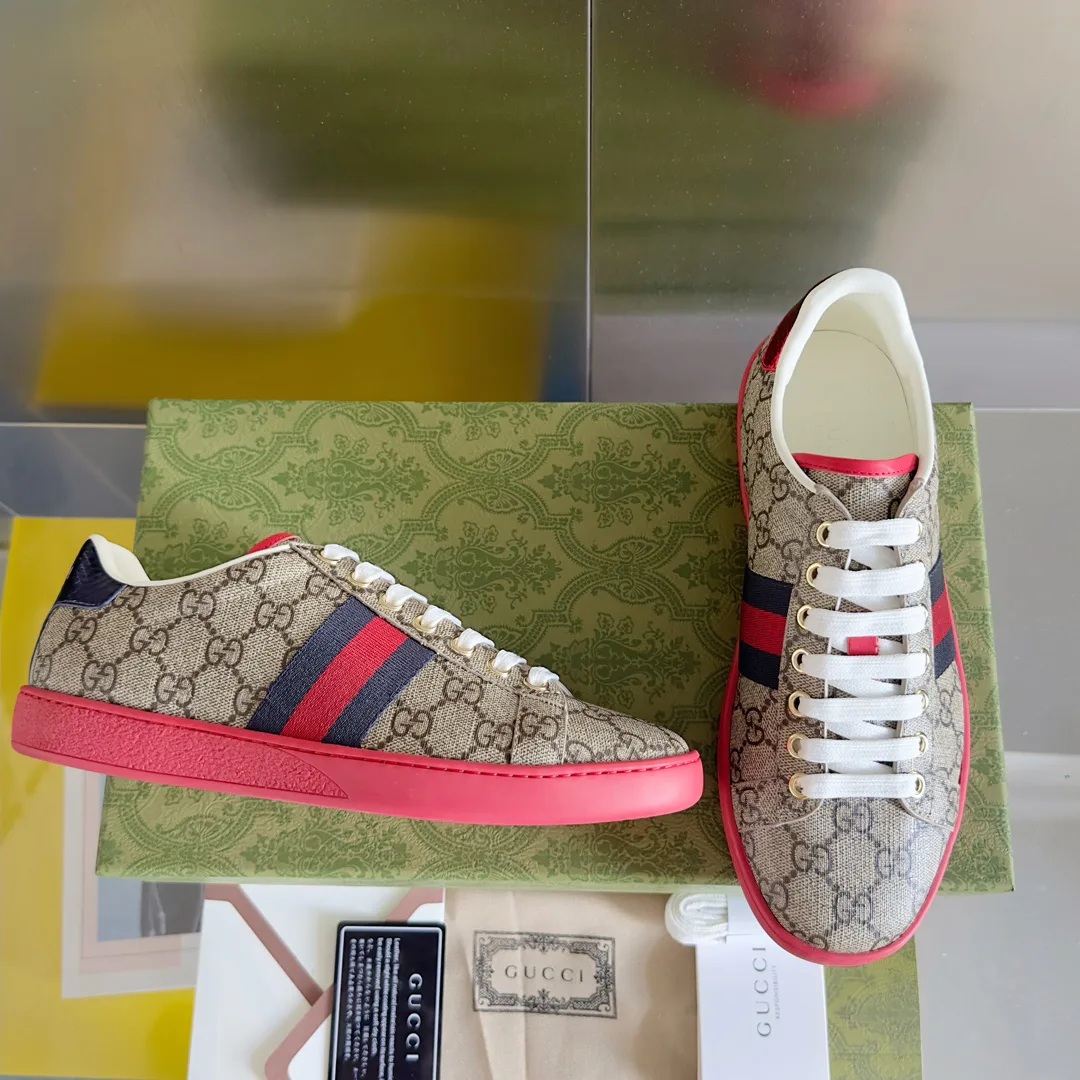 Кроссовки Женские Gucci 17620401