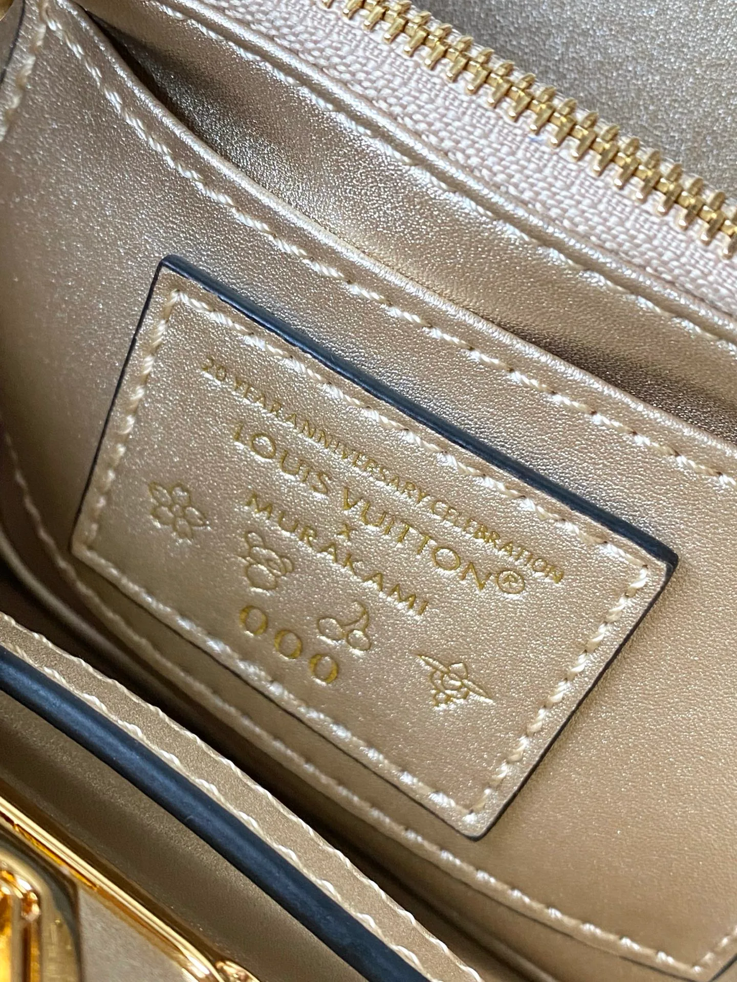 Классические Сумки Женские Louis Vuitton 17450393