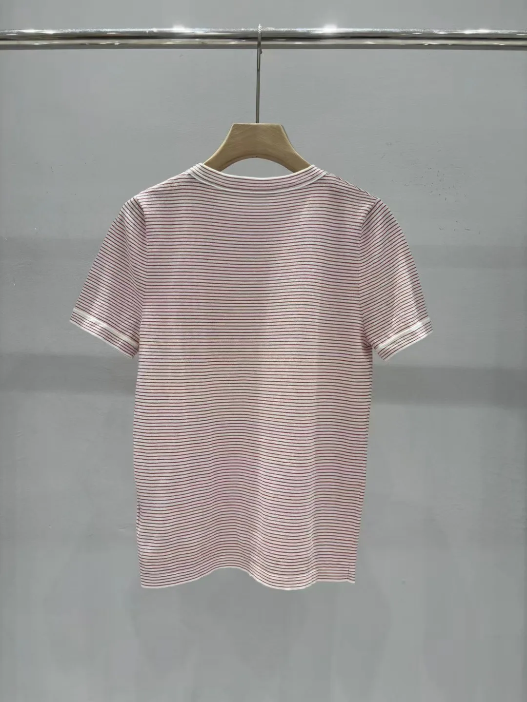 Футболки Женские Prada 16951361