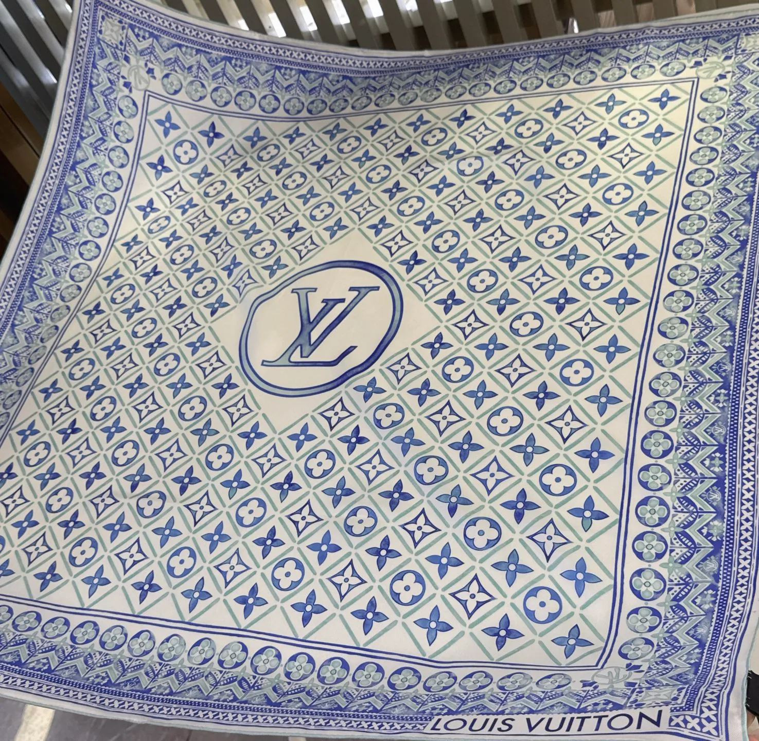 Платки Louis Vuitton 17257487