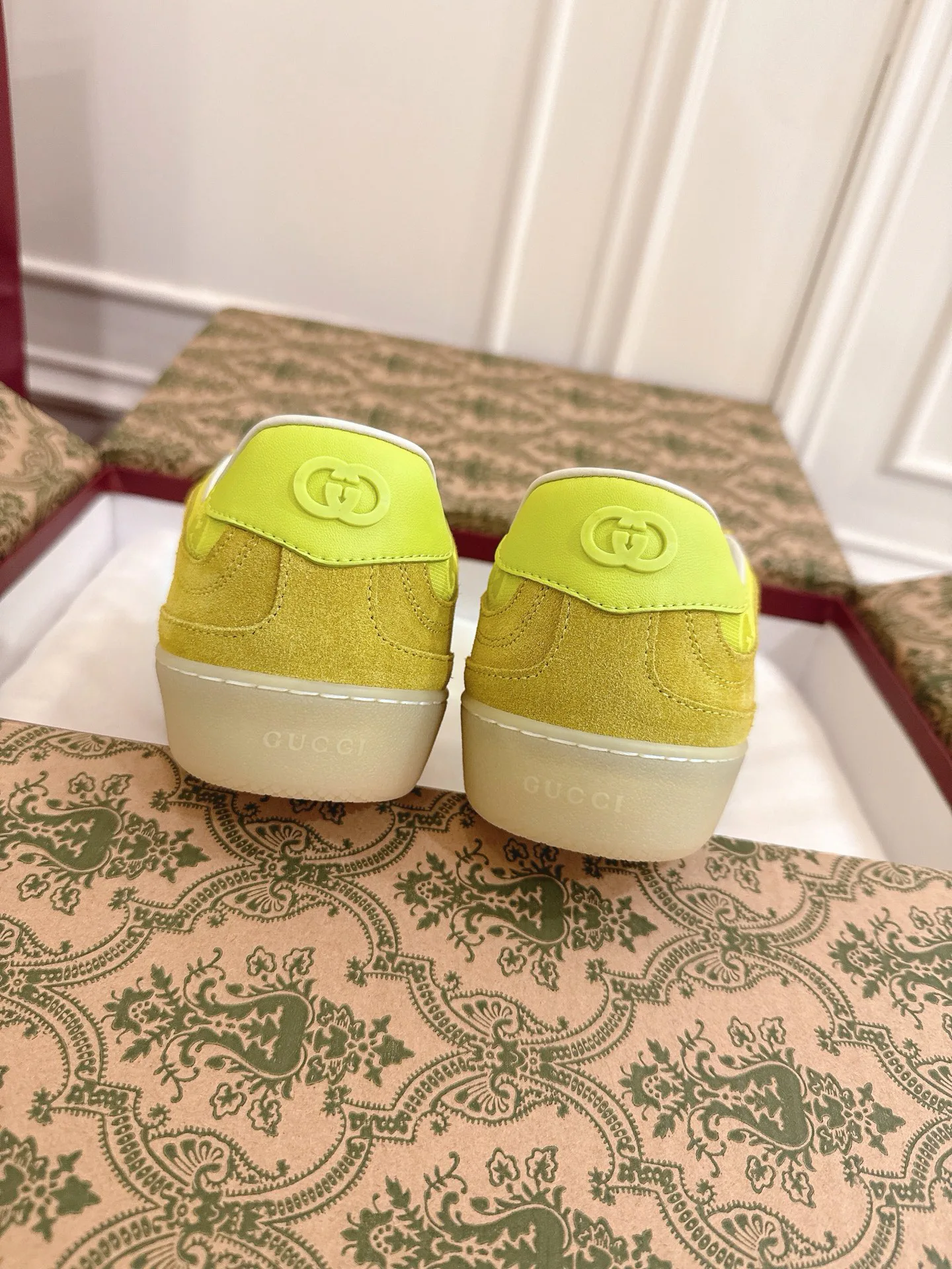 Кроссовки Женские Gucci 1883926