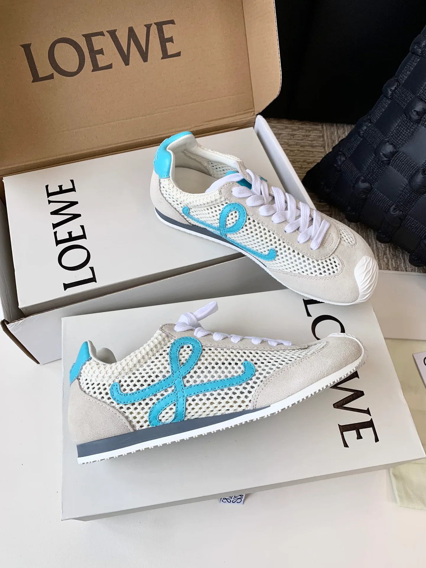 Кроссовки Женские Loewe 17539009