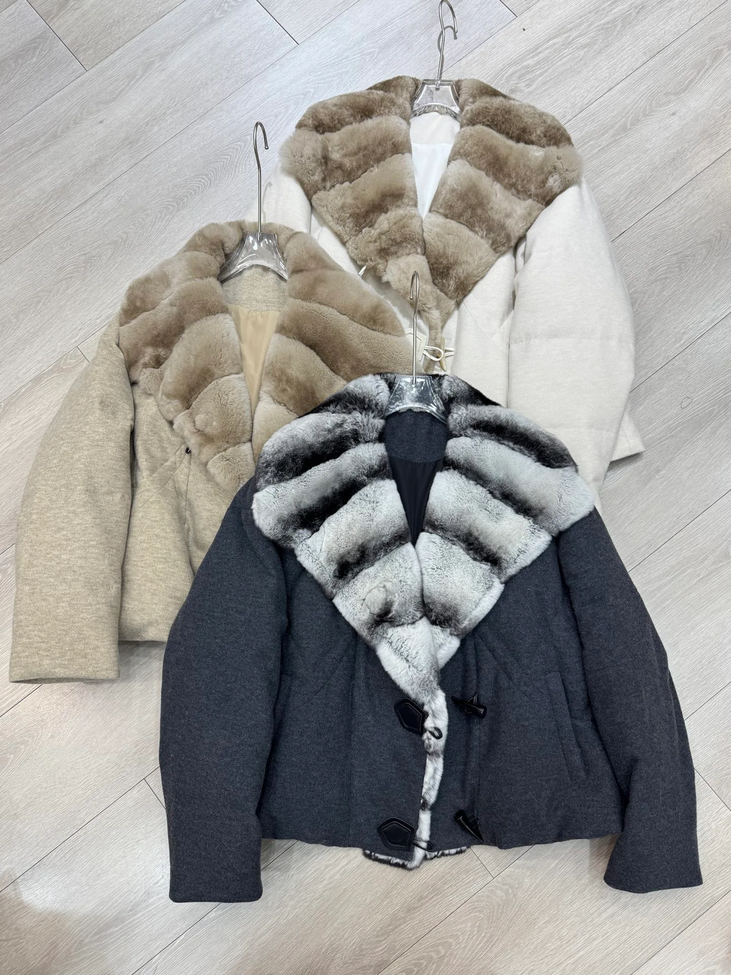Куртки И Пуховики Женские Max Mara 18734859