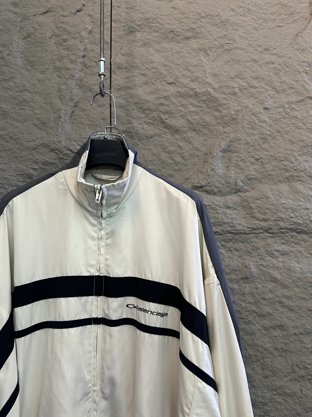 Куртки И Пуховики Женские Balenciaga 11593660