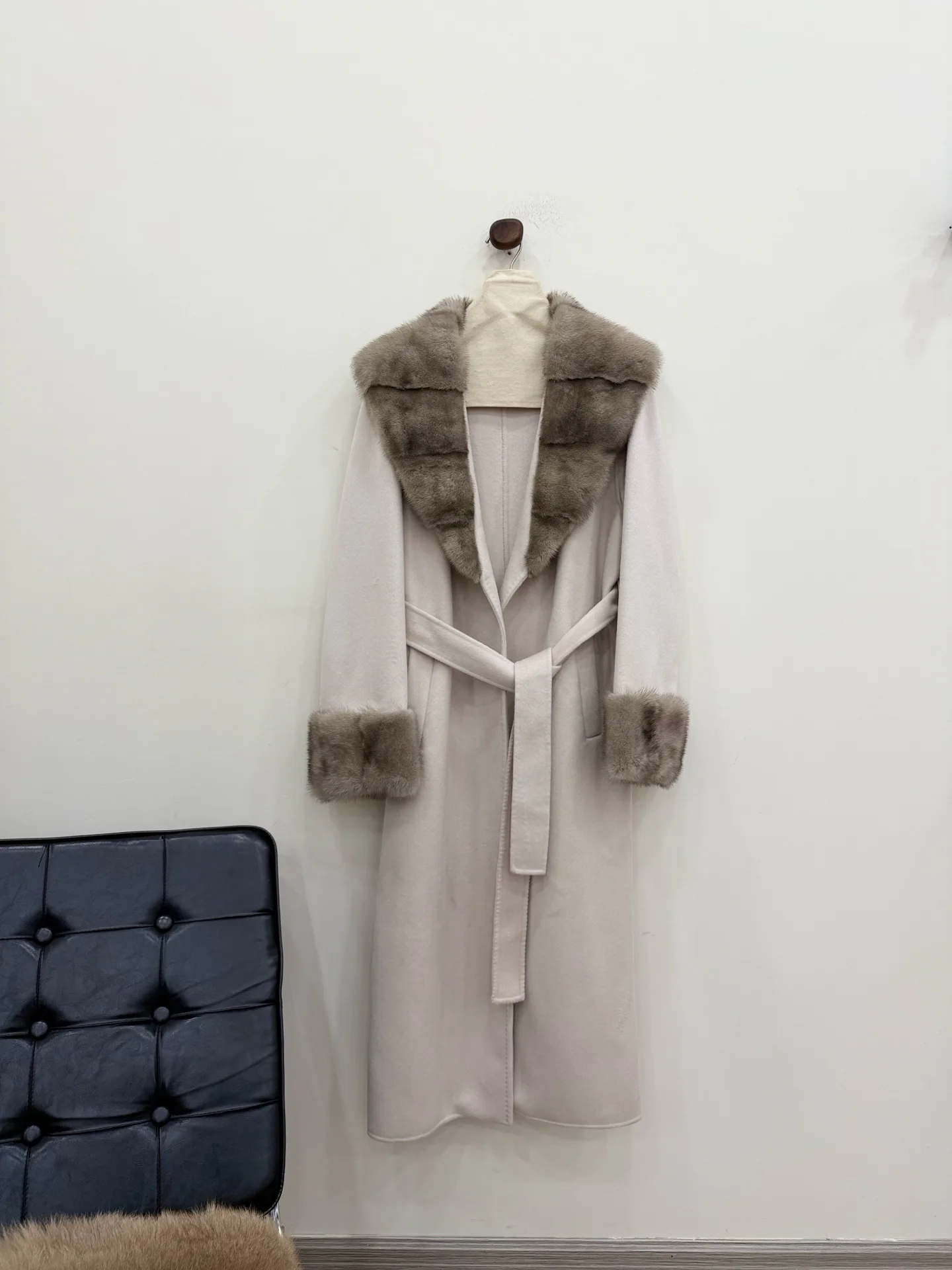Пальто Женские Loro Piana 18770235