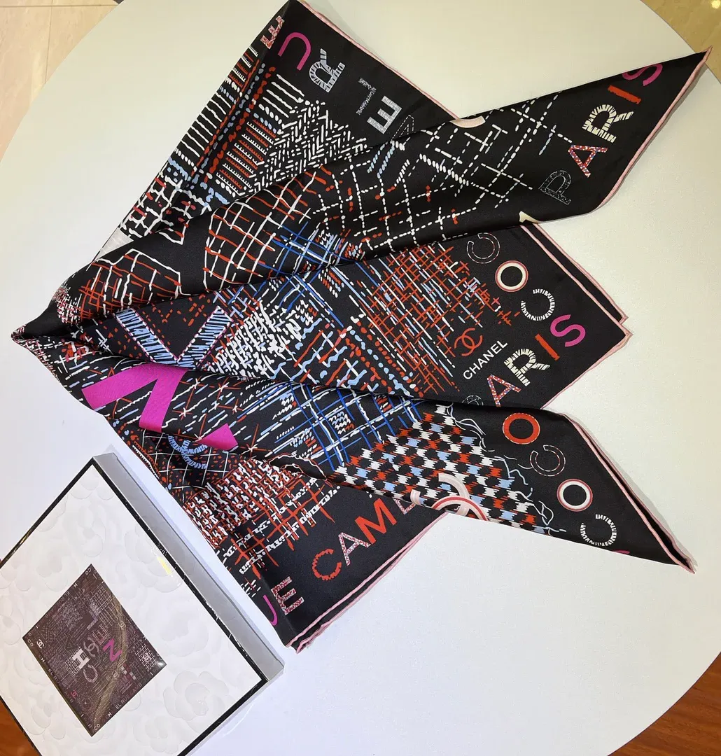 Платки Chanel 5021583