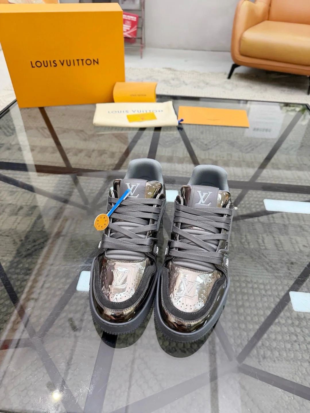 Кроссовки Женские Louis Vuitton 1053838