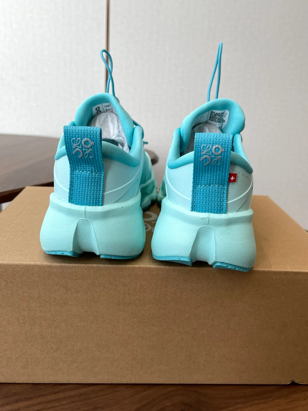 Кроссовки Женские Loewe 138022