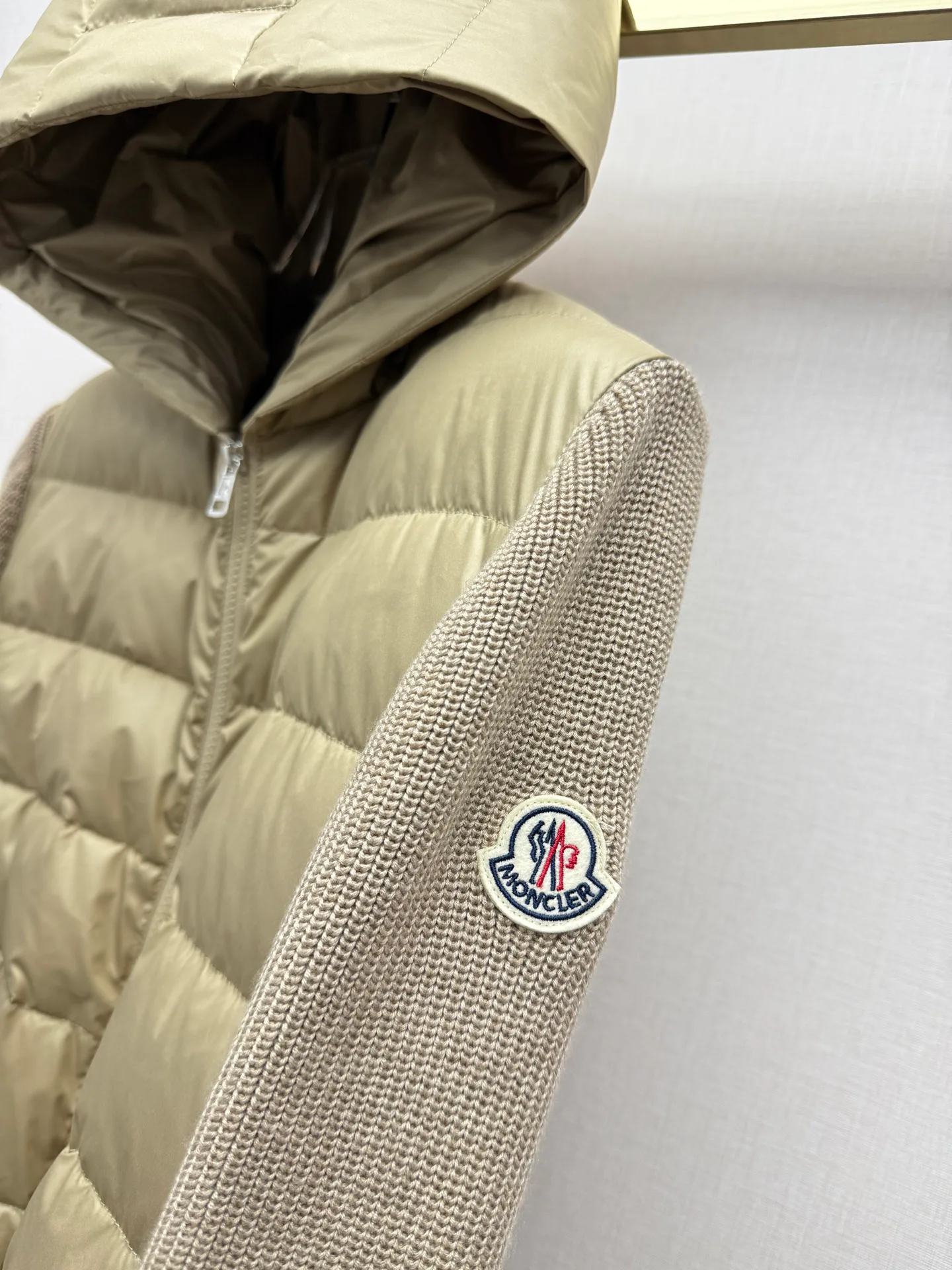 Куртки И Пуховики Женские Moncler 19187201
