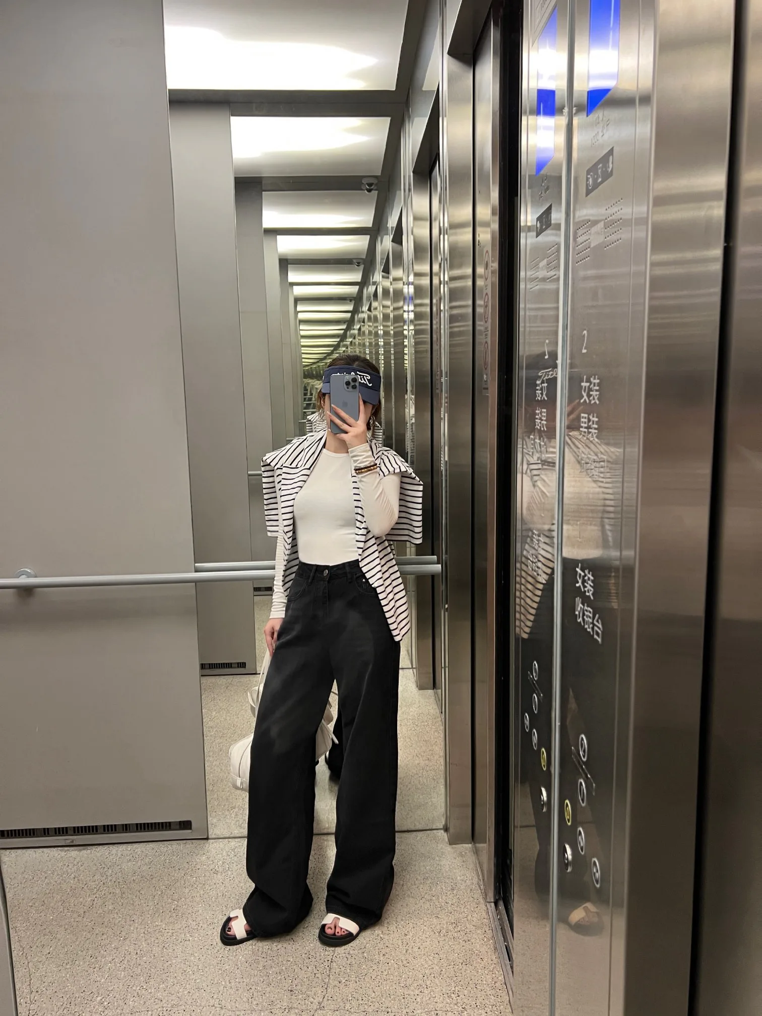 Джинсы Женские Louis Vuitton 3609498