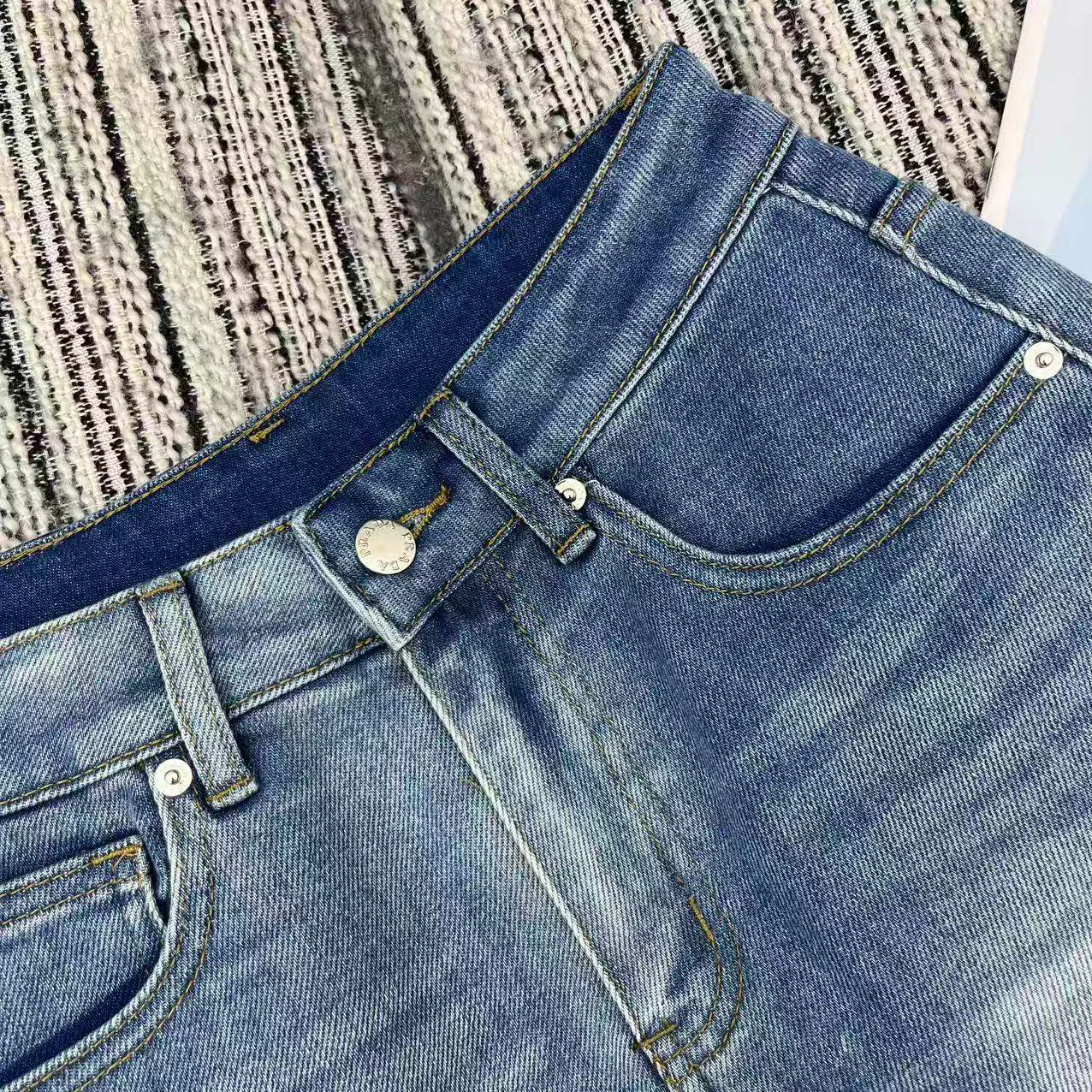 Шорты Женские Prada 11687508