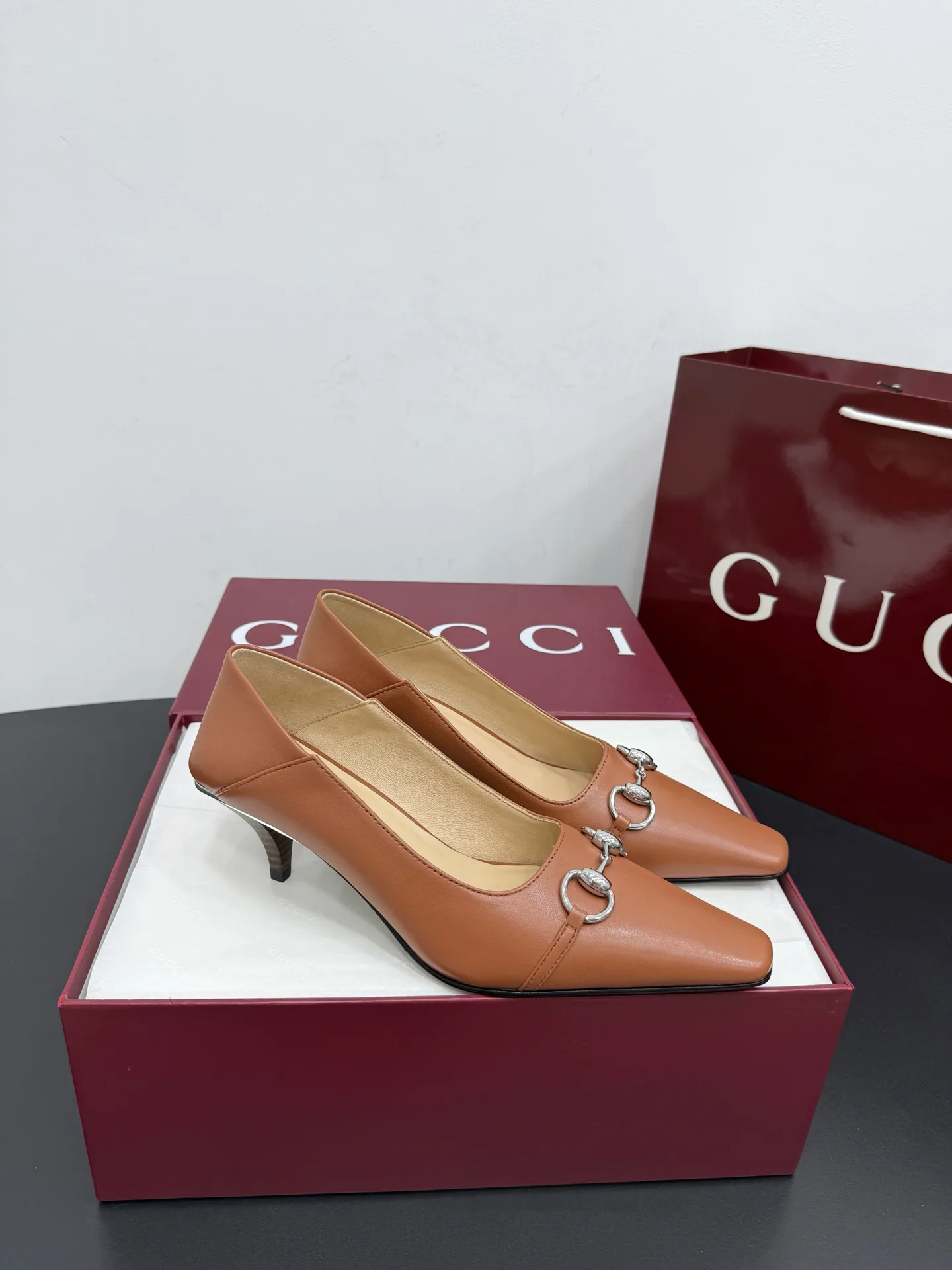 Туфли Женские Gucci 882796