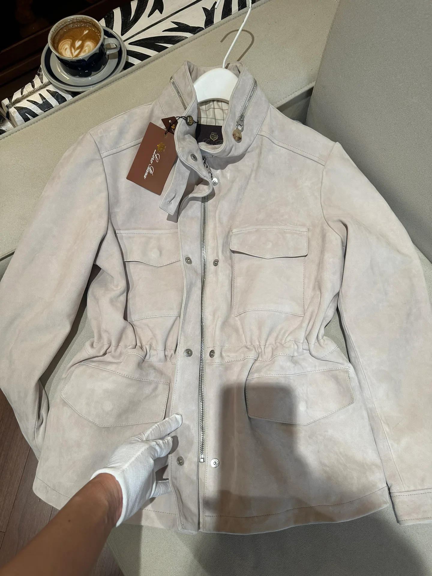 Кожаные Куртки И Дублёнки Женские Loro Piana 5045617