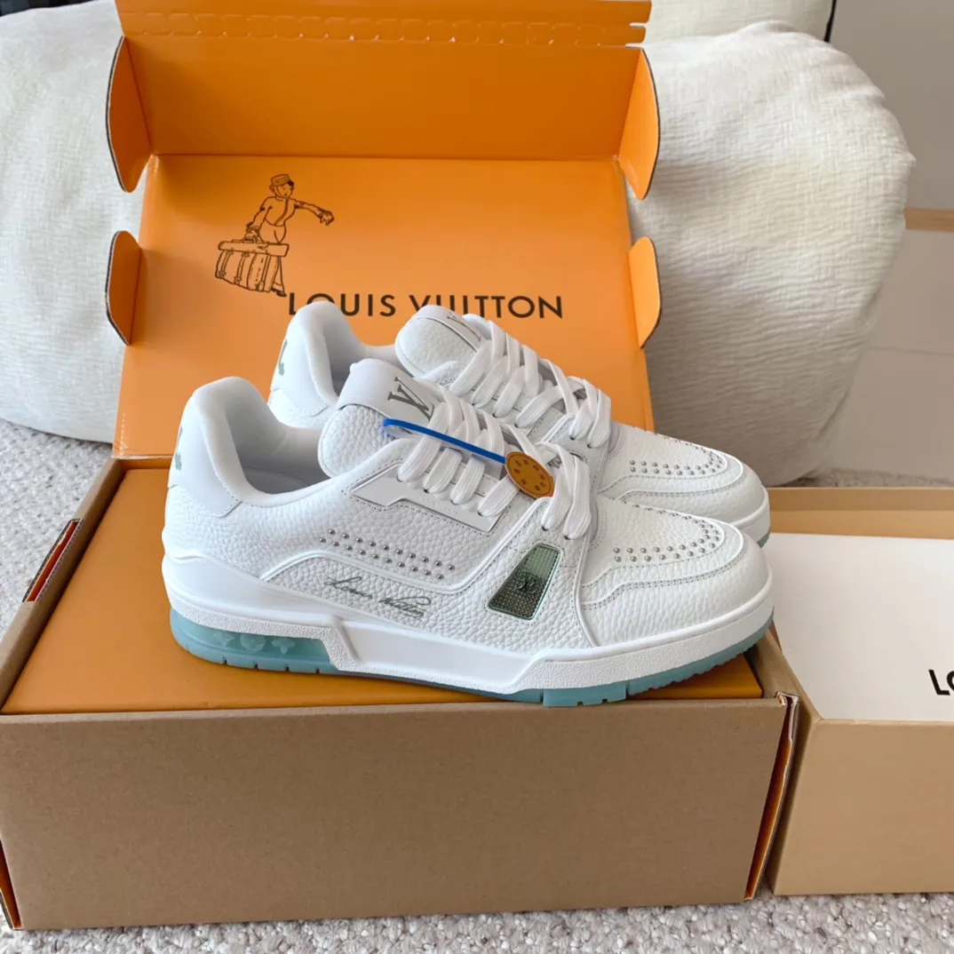 Кроссовки Женские Louis Vuitton 10290646