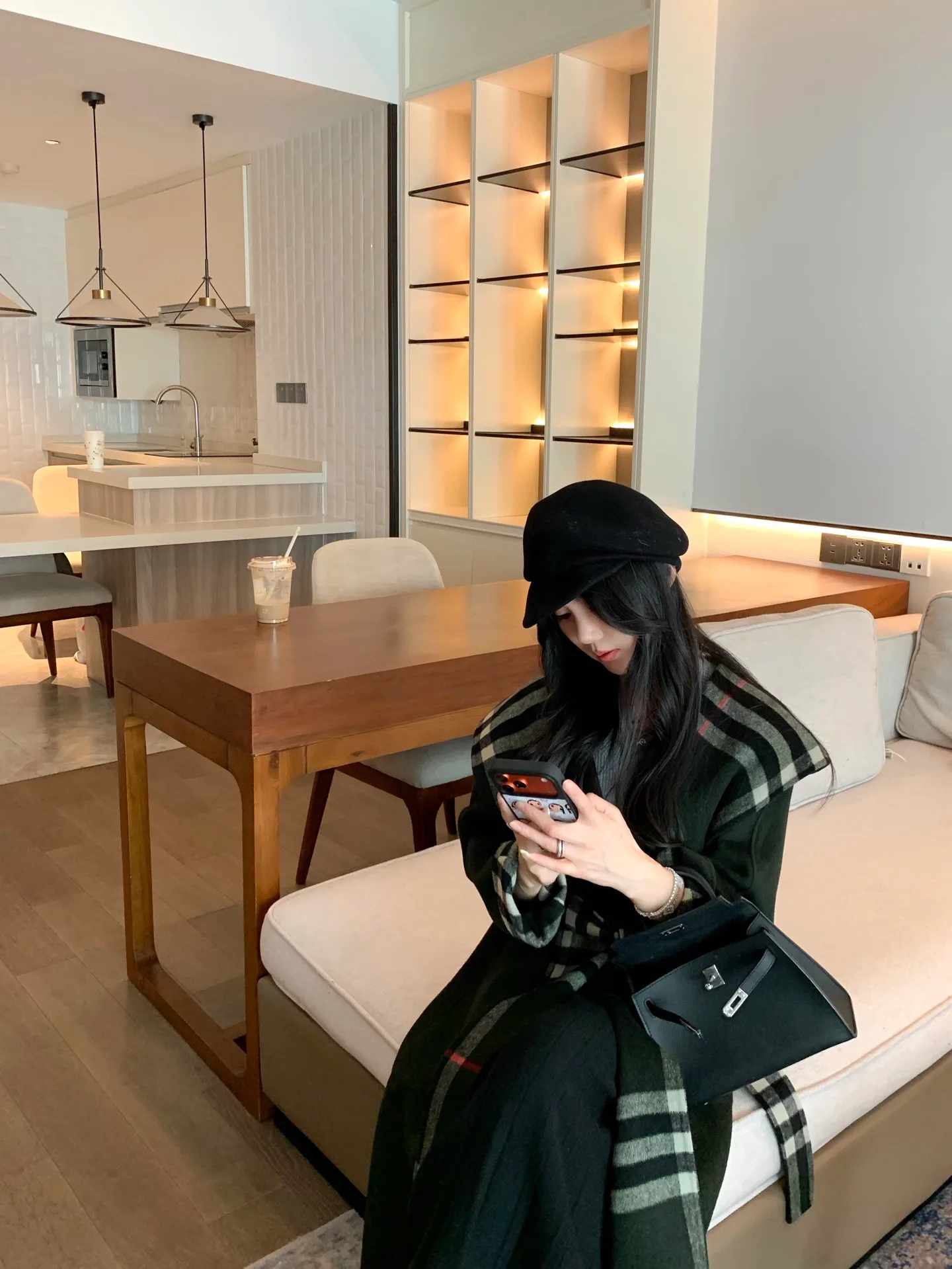 Пальто Женские Burberry 18334434