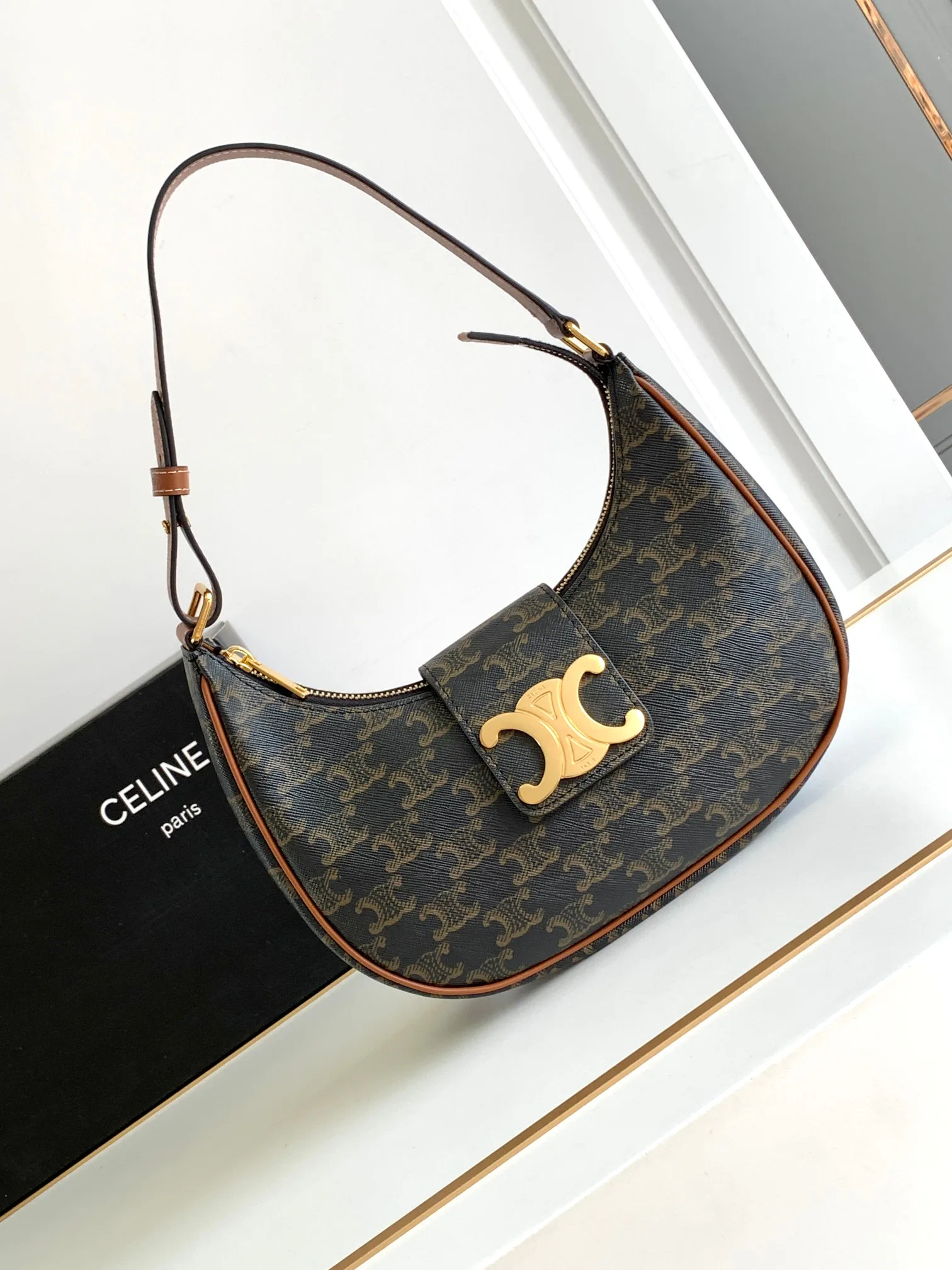 Классические Сумки Женские Celine 11488669