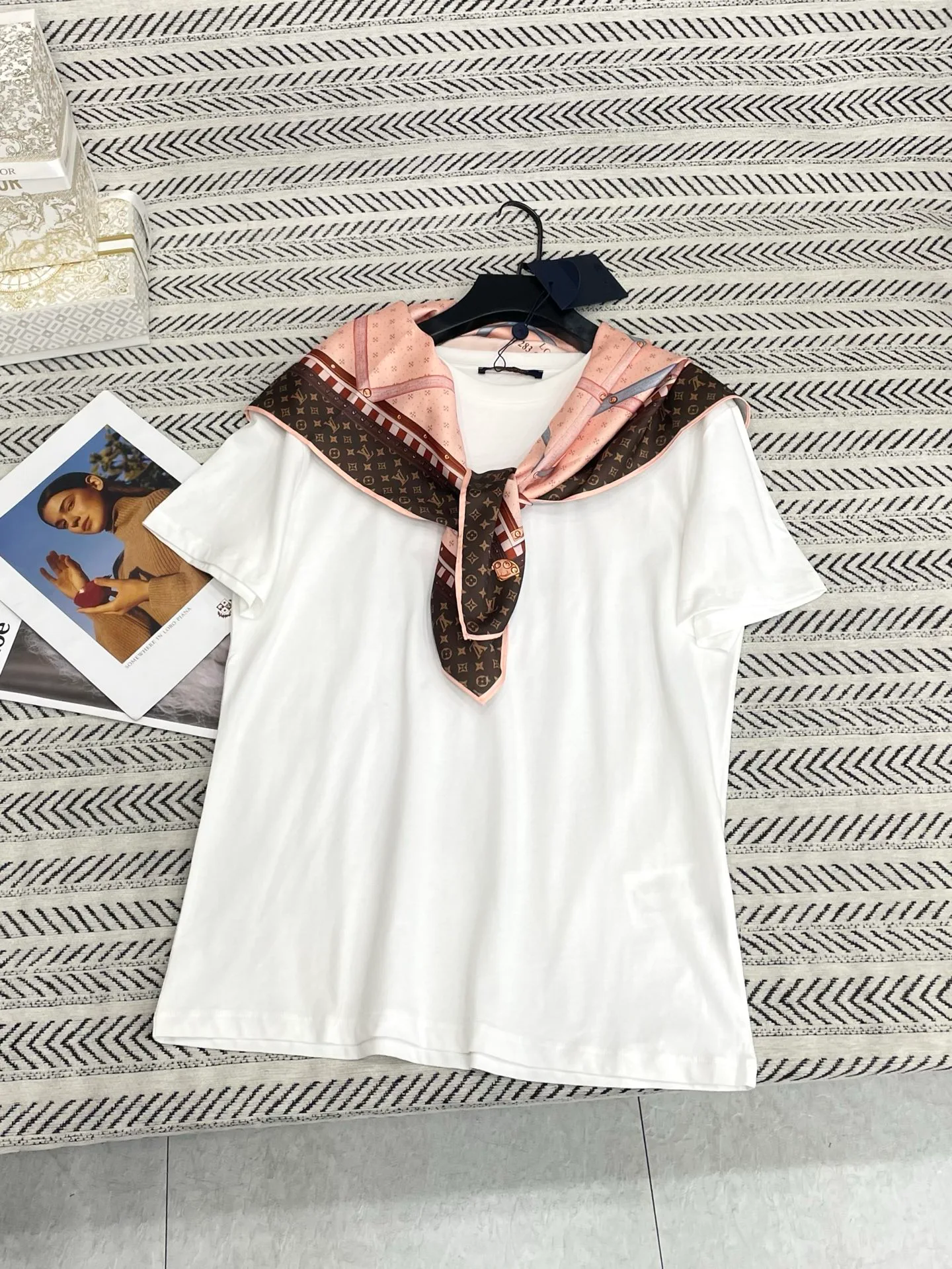 Футболки Женские Louis Vuitton 13323793
