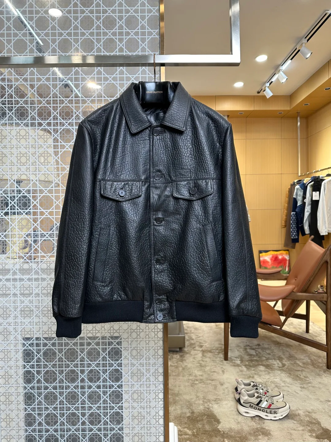 Кожаные Куртки И Дублёнки Мужские Prada 18260643