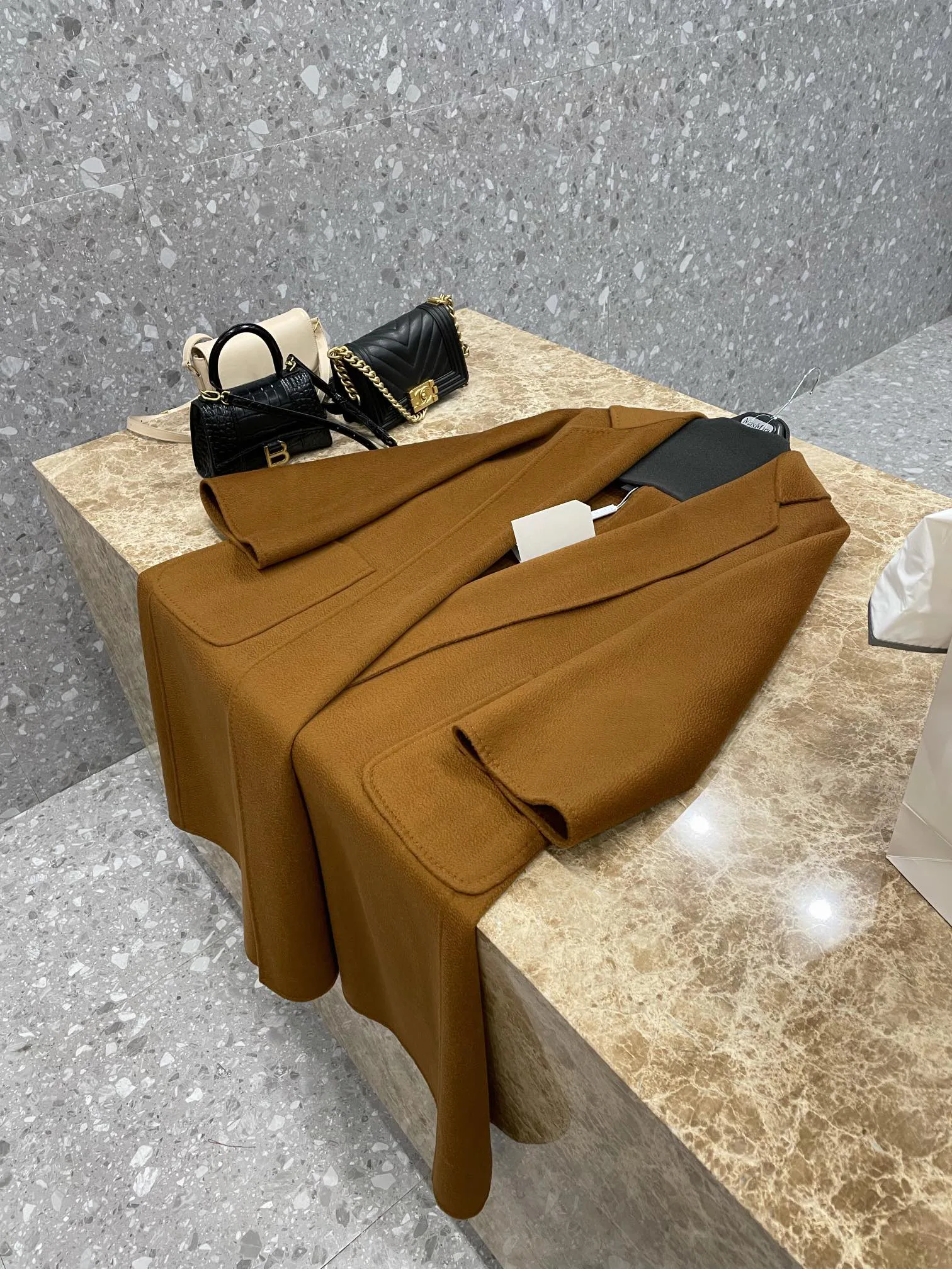 Пальто Женские Max Mara 18090282