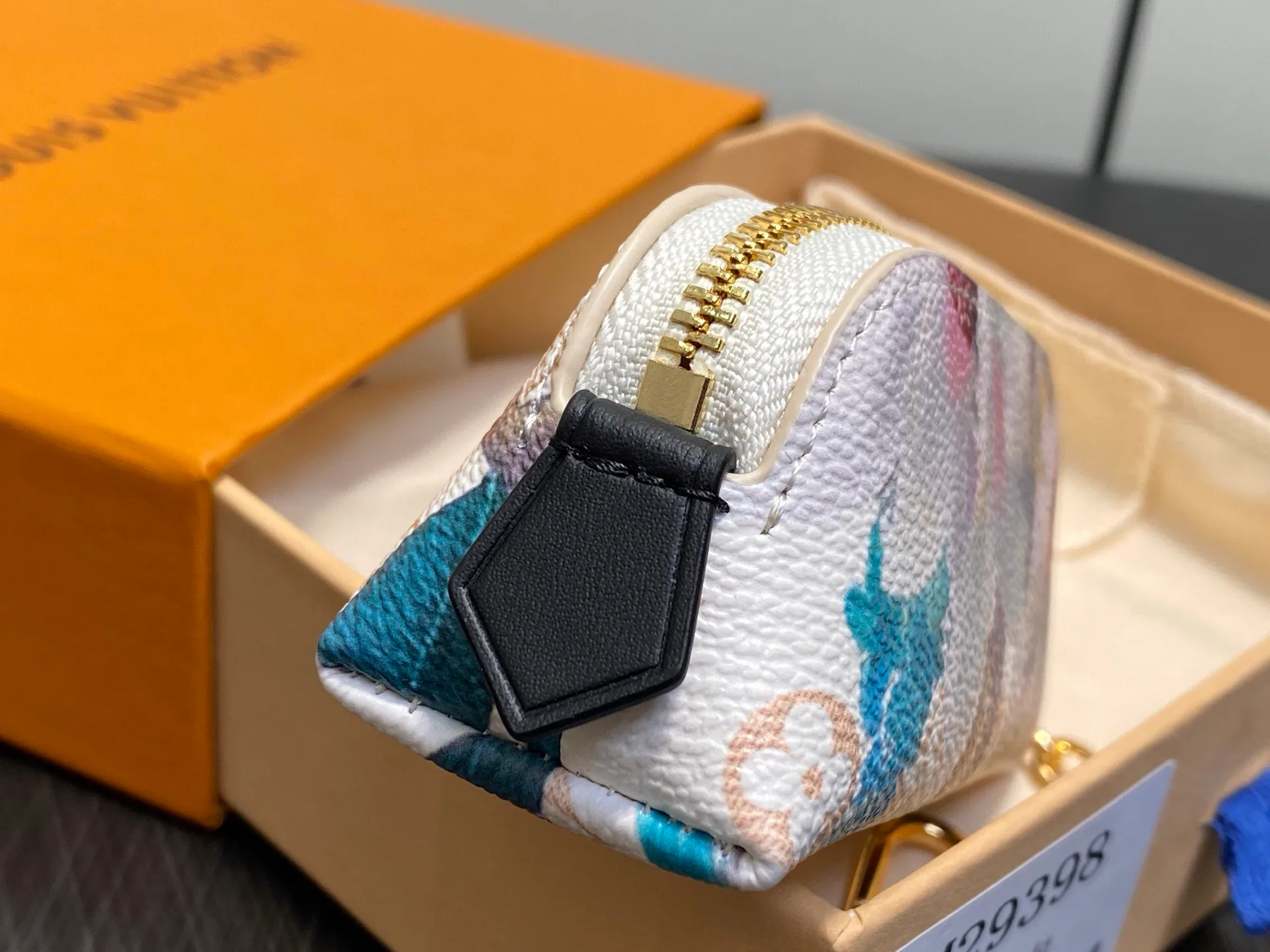 Клатчи Женские Louis Vuitton 13582765