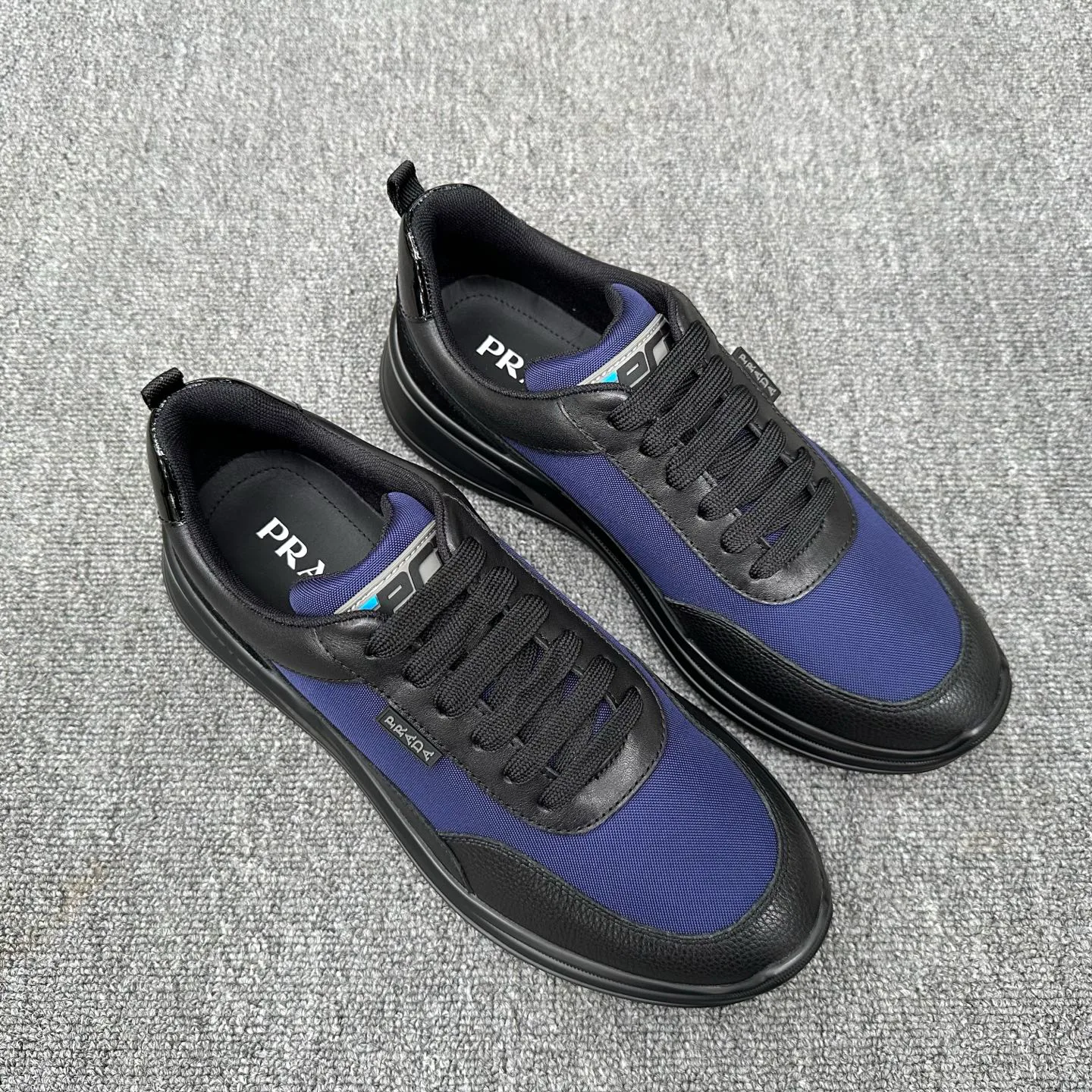 Кроссовки Мужские Prada 18076343