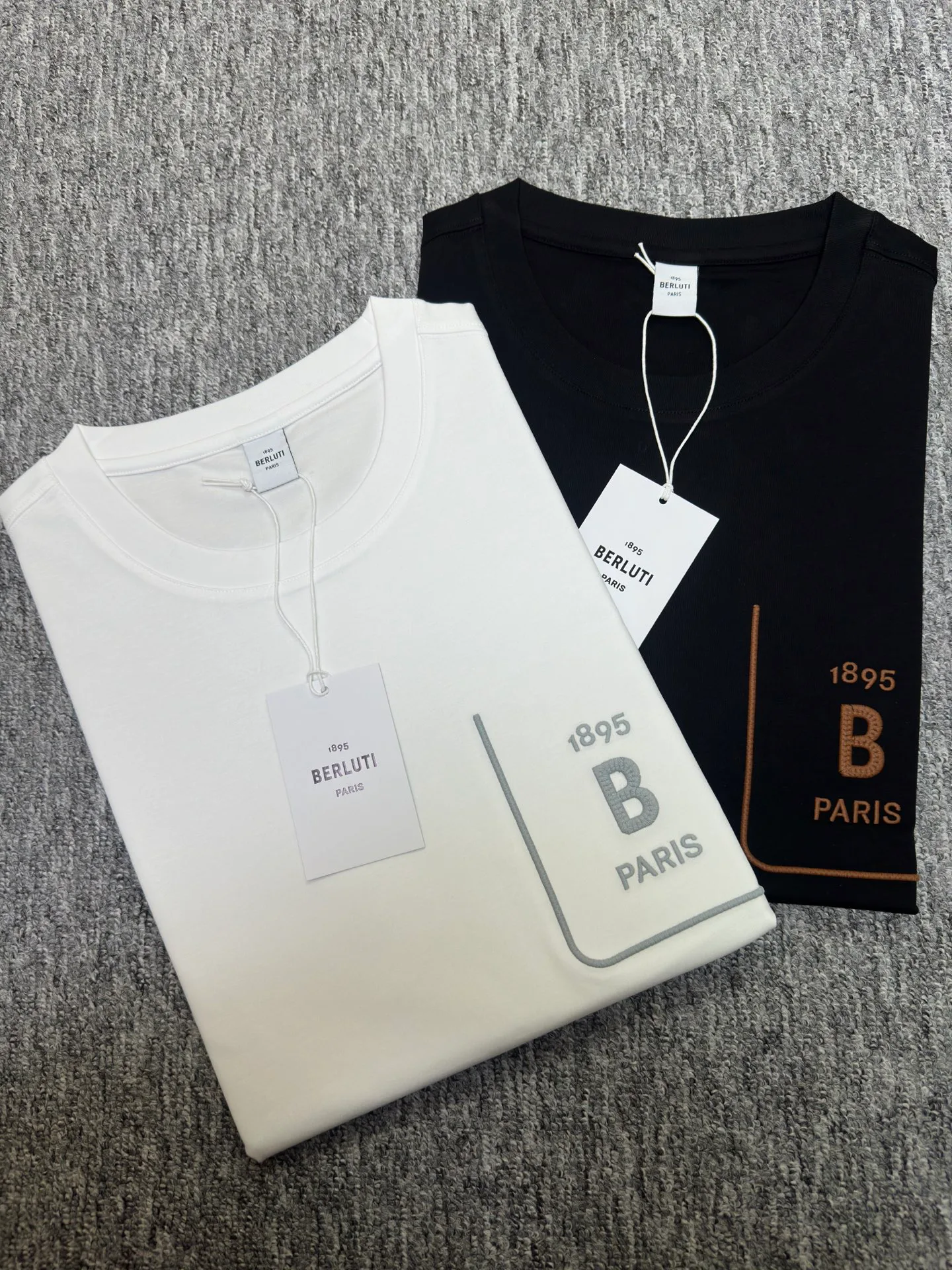 Футболки Женские Berluti 1884876