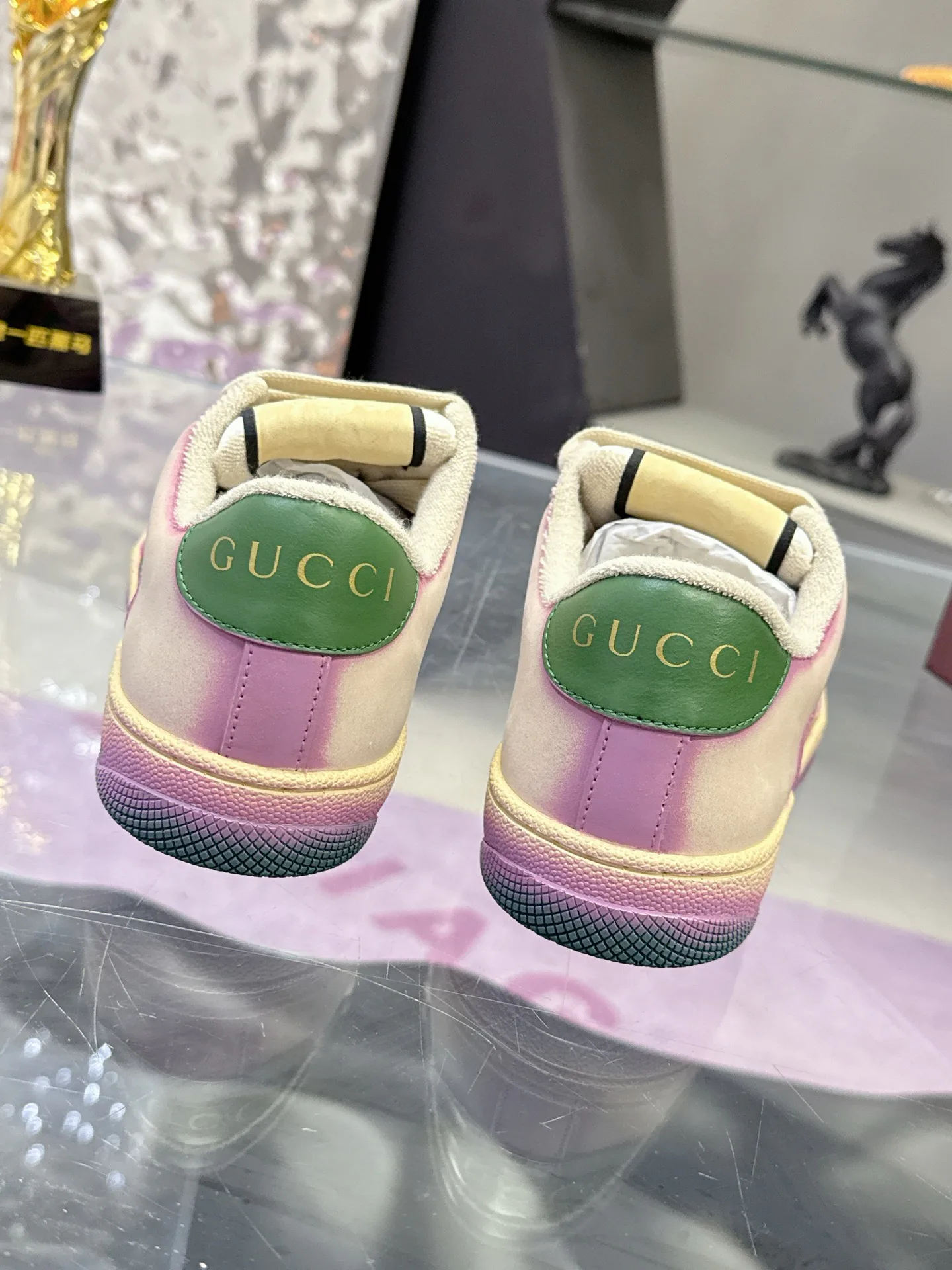 Кроссовки Женские Gucci 17530443