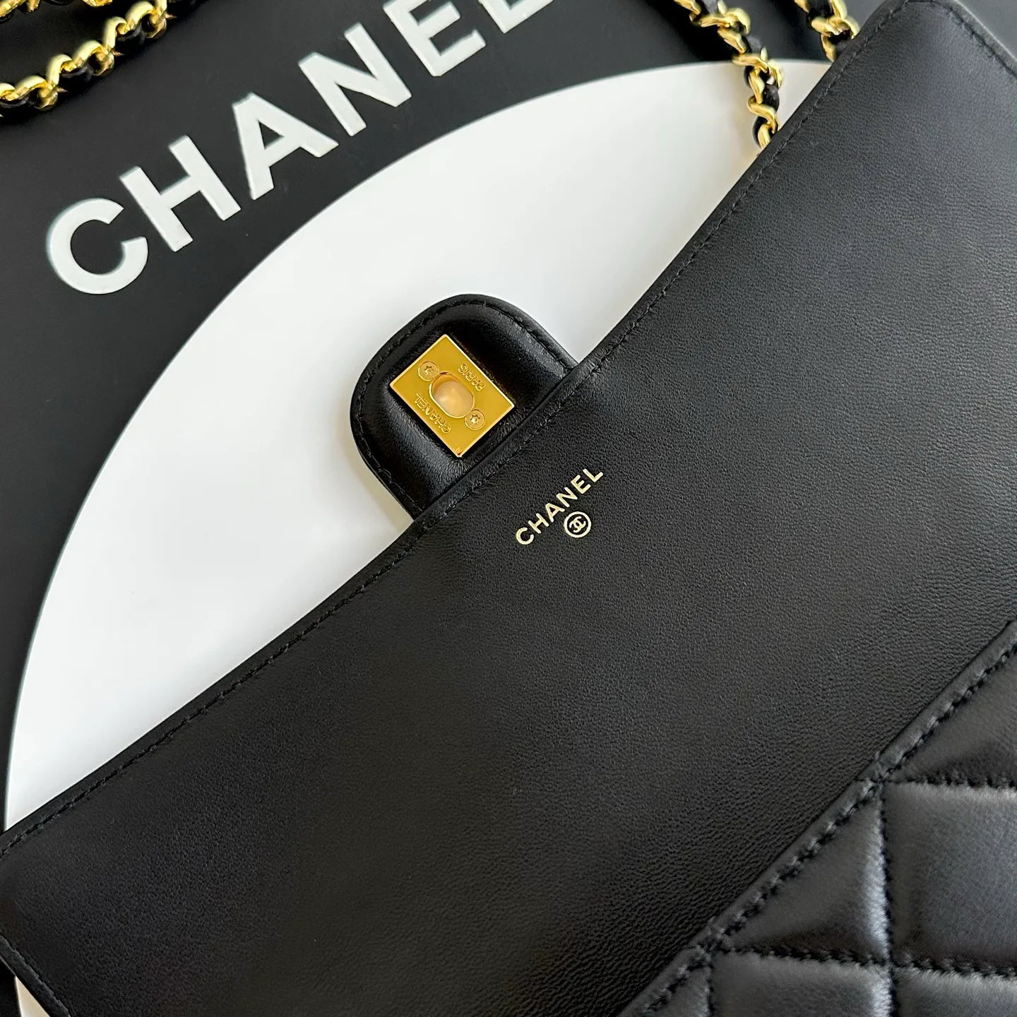 Классические Сумки Женские Chanel 18019356