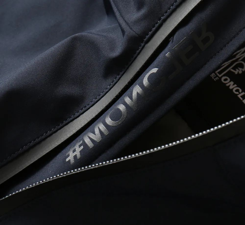 Куртки И Пуховики Мужские Moncler 4582284